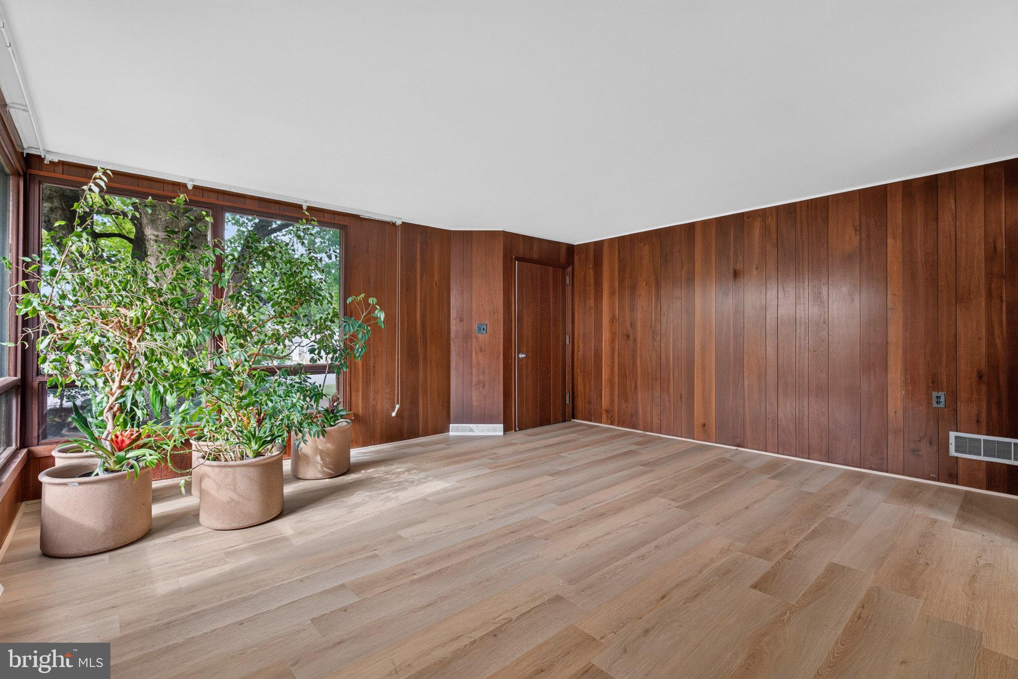 1109 RANA VILLA AVENUE