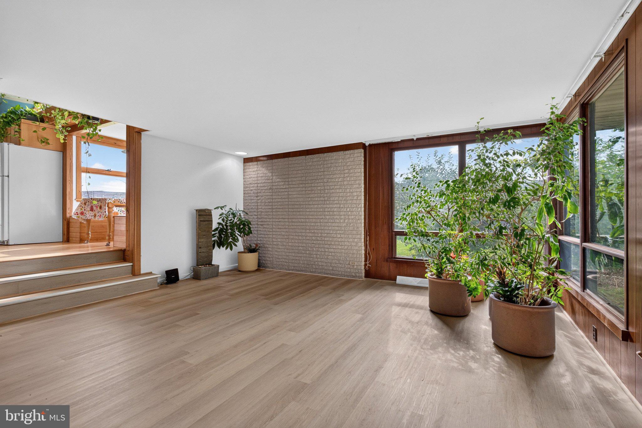 1109 RANA VILLA AVENUE