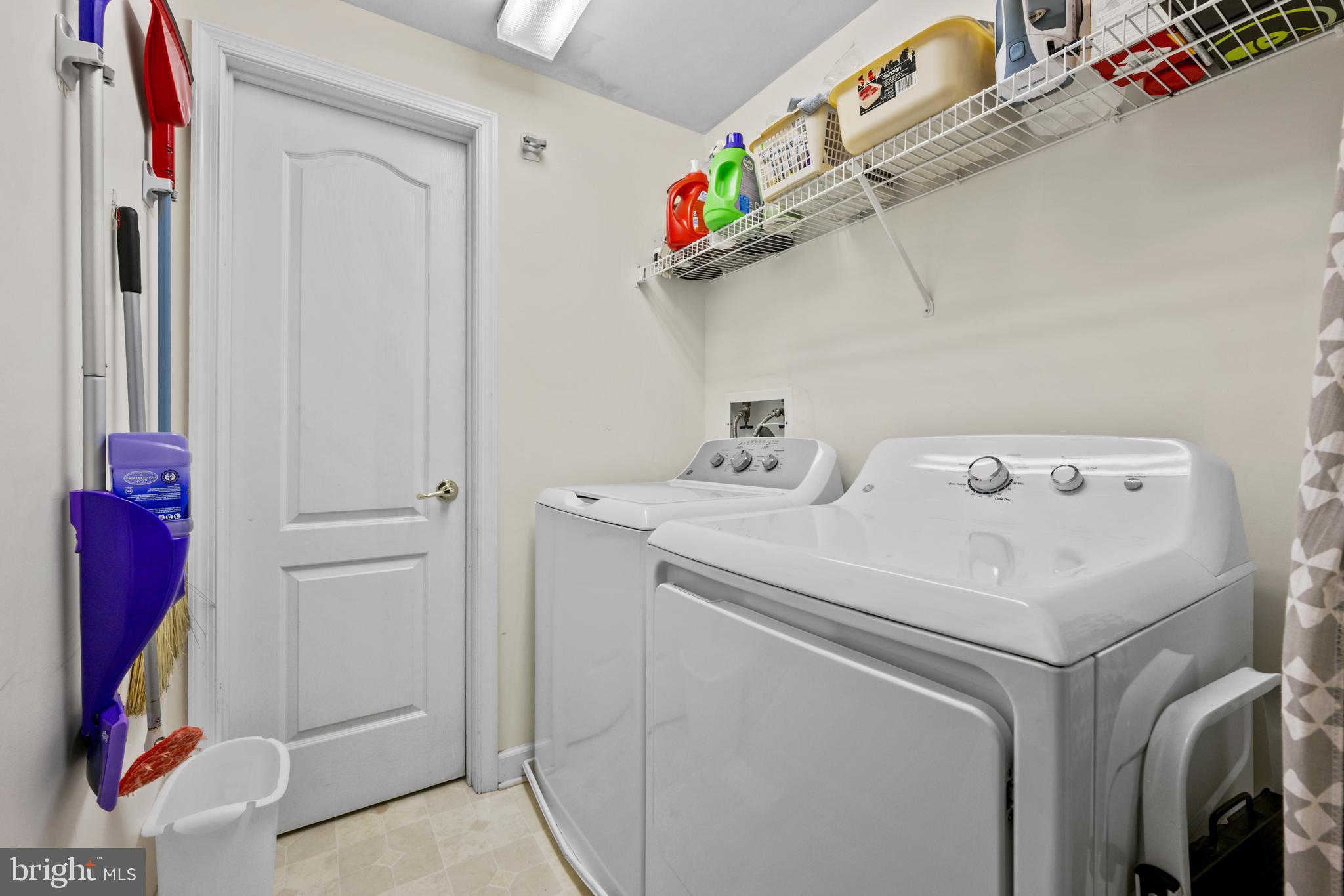 SUMMERLYN - Residential