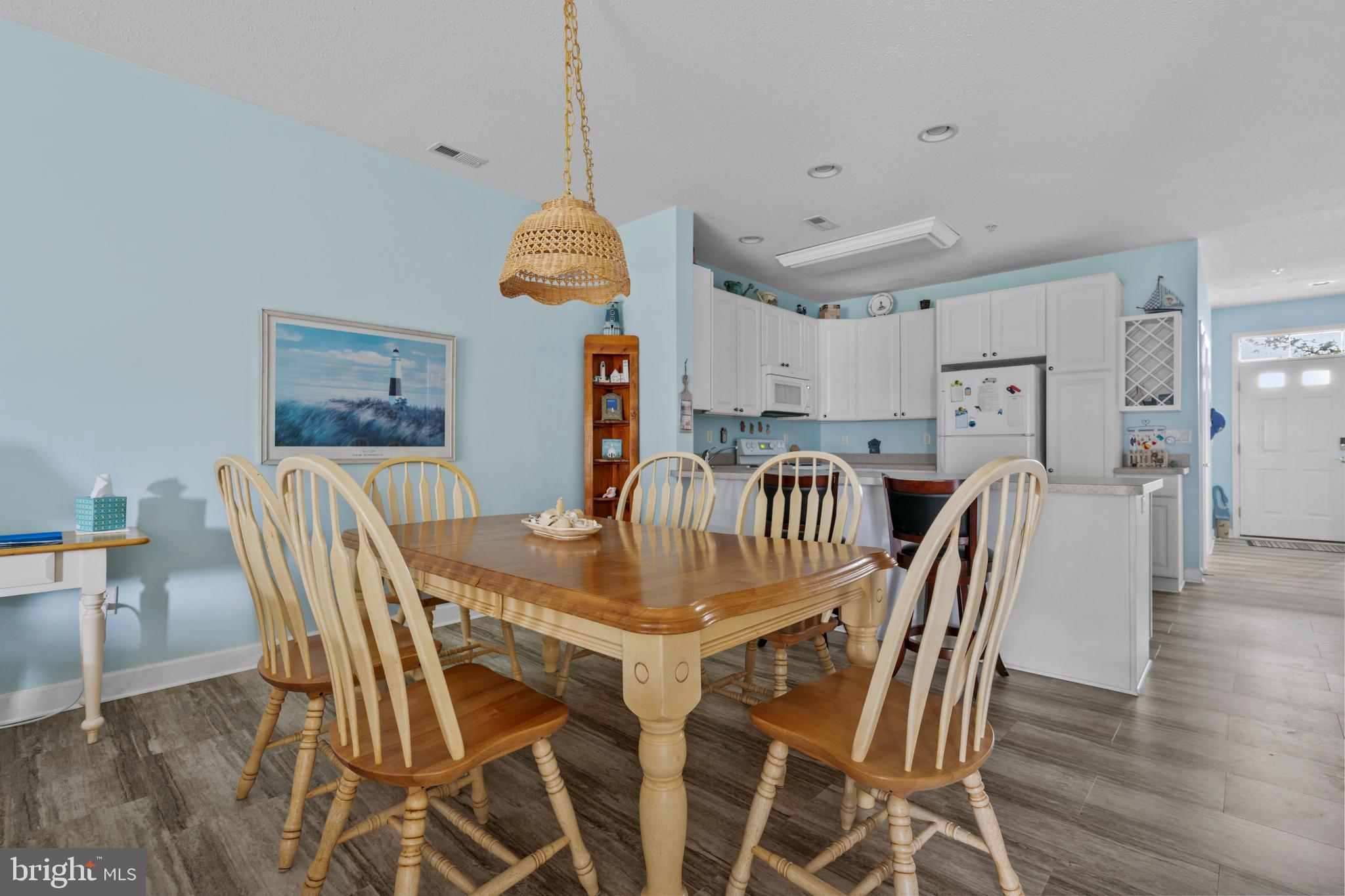 SUMMERLYN - Residential