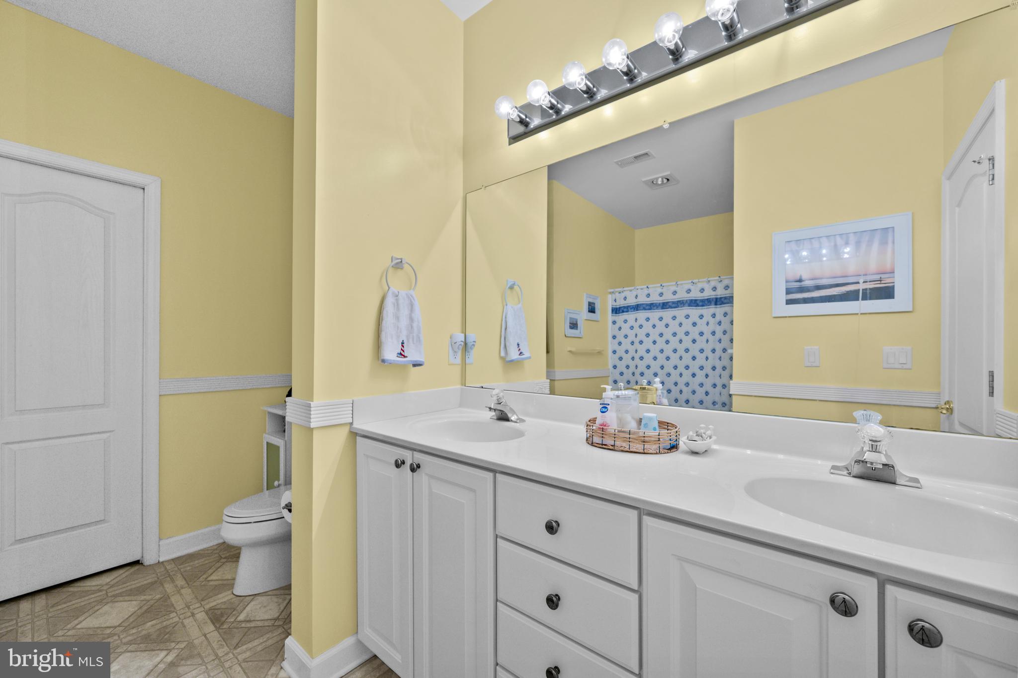 SUMMERLYN - Residential