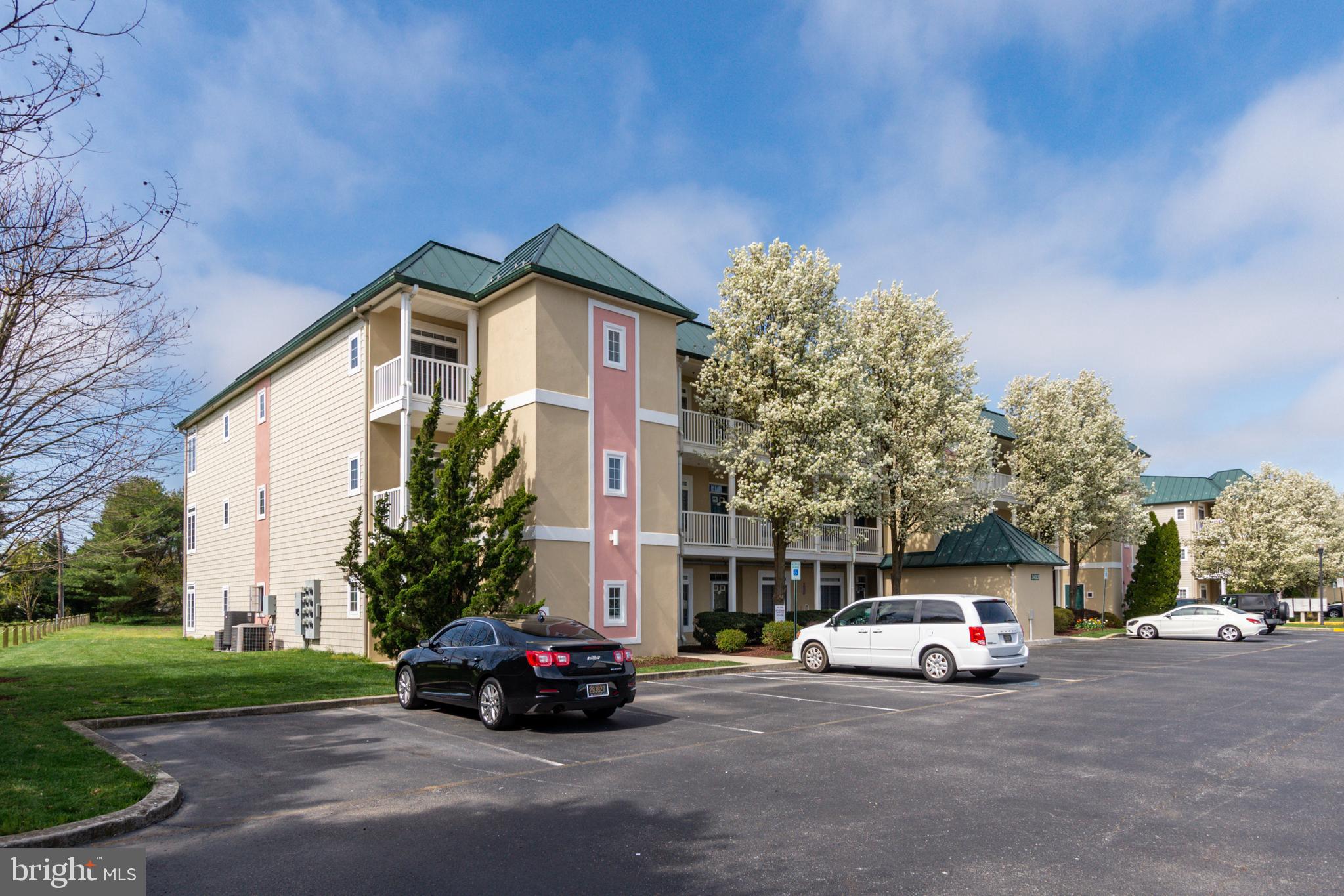 SUMMERLYN - Residential