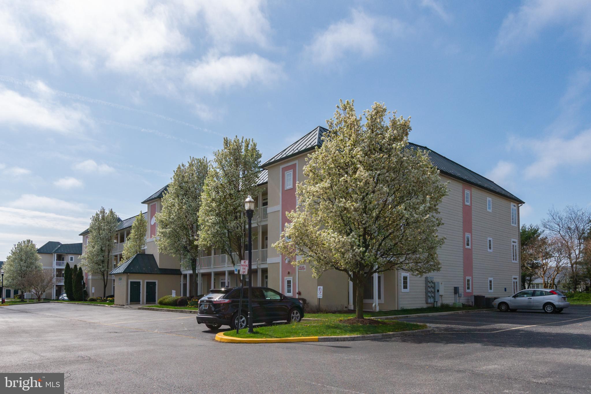 SUMMERLYN - Residential