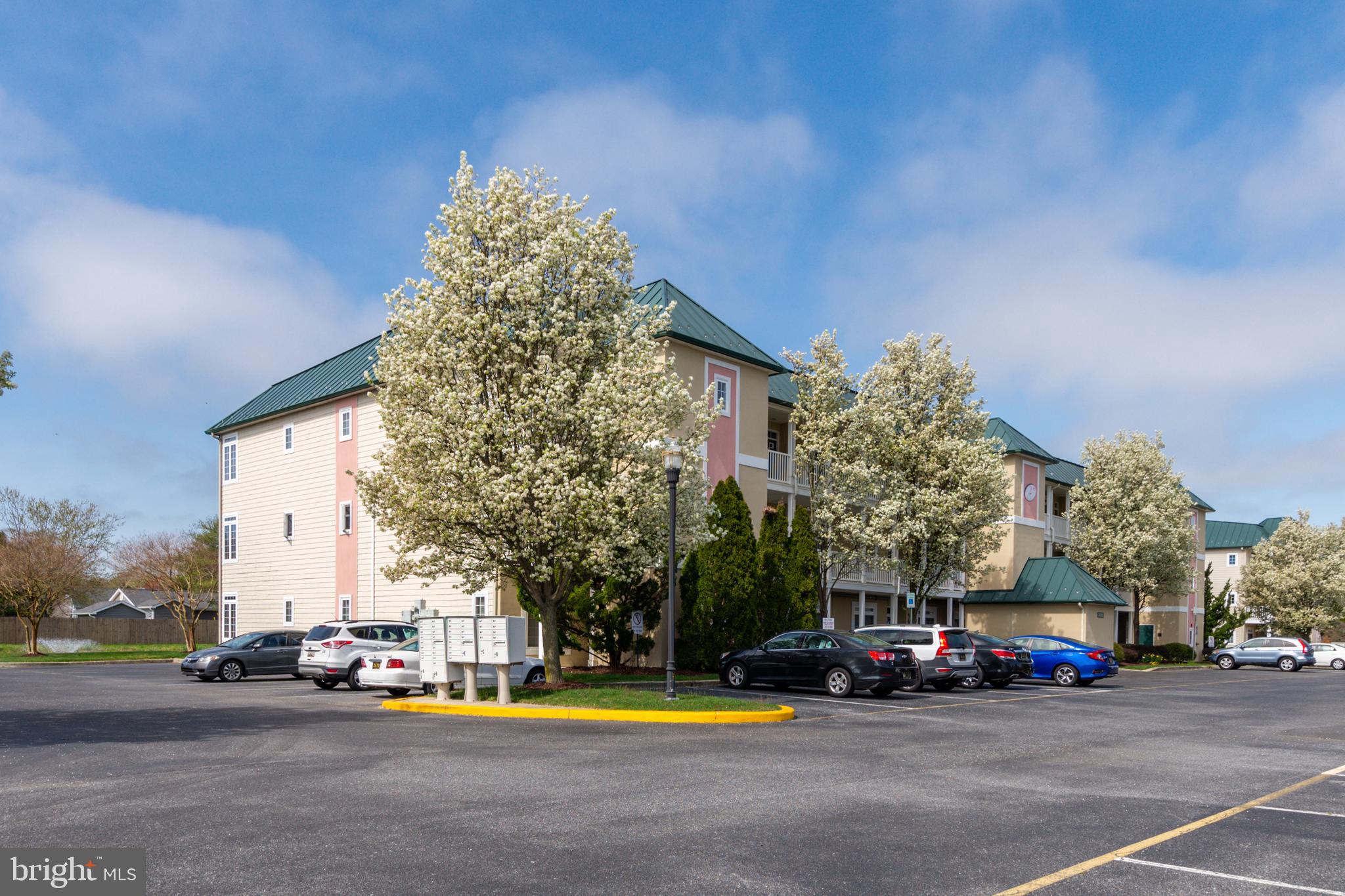 SUMMERLYN - Residential