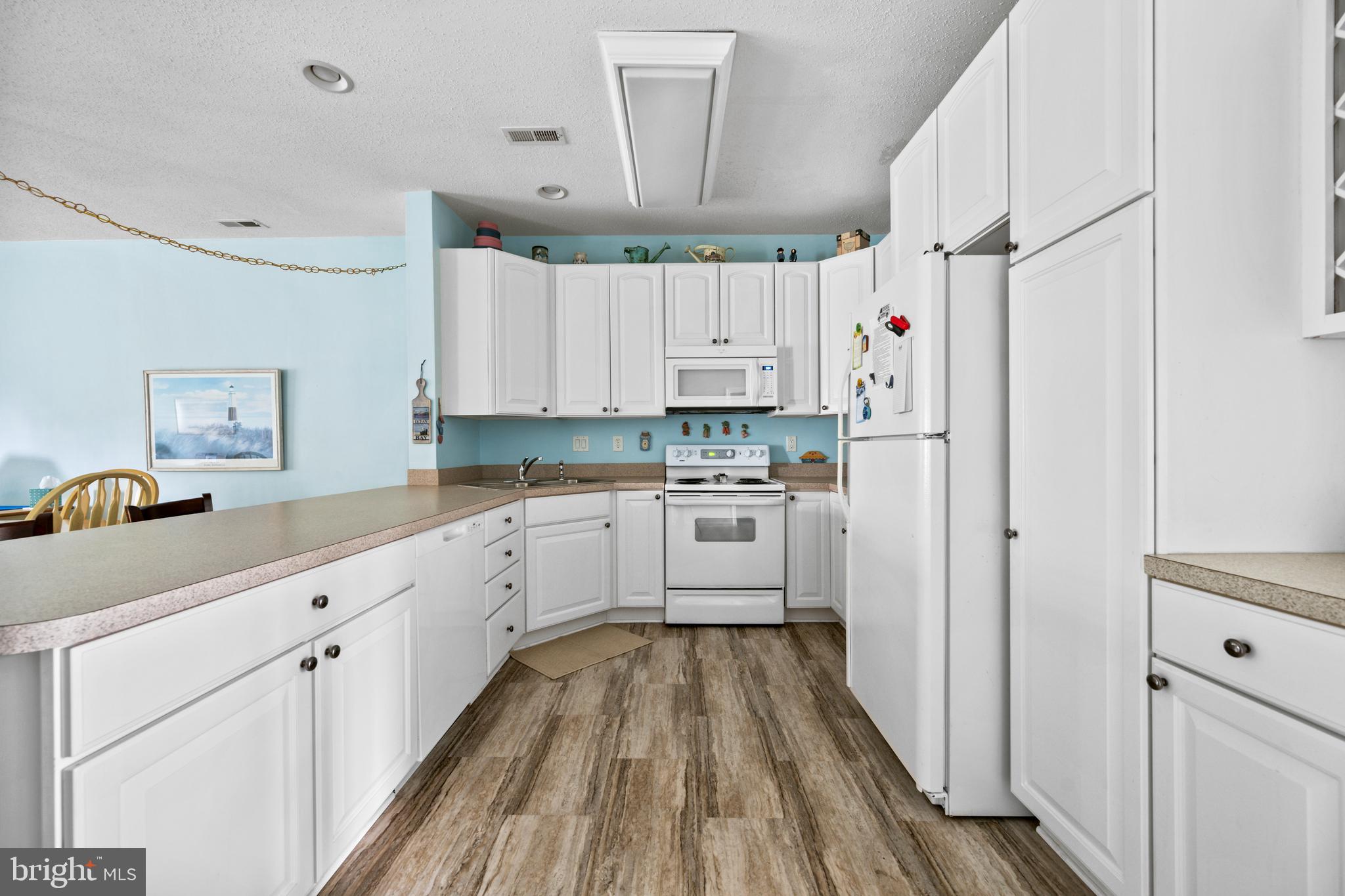 SUMMERLYN - Residential