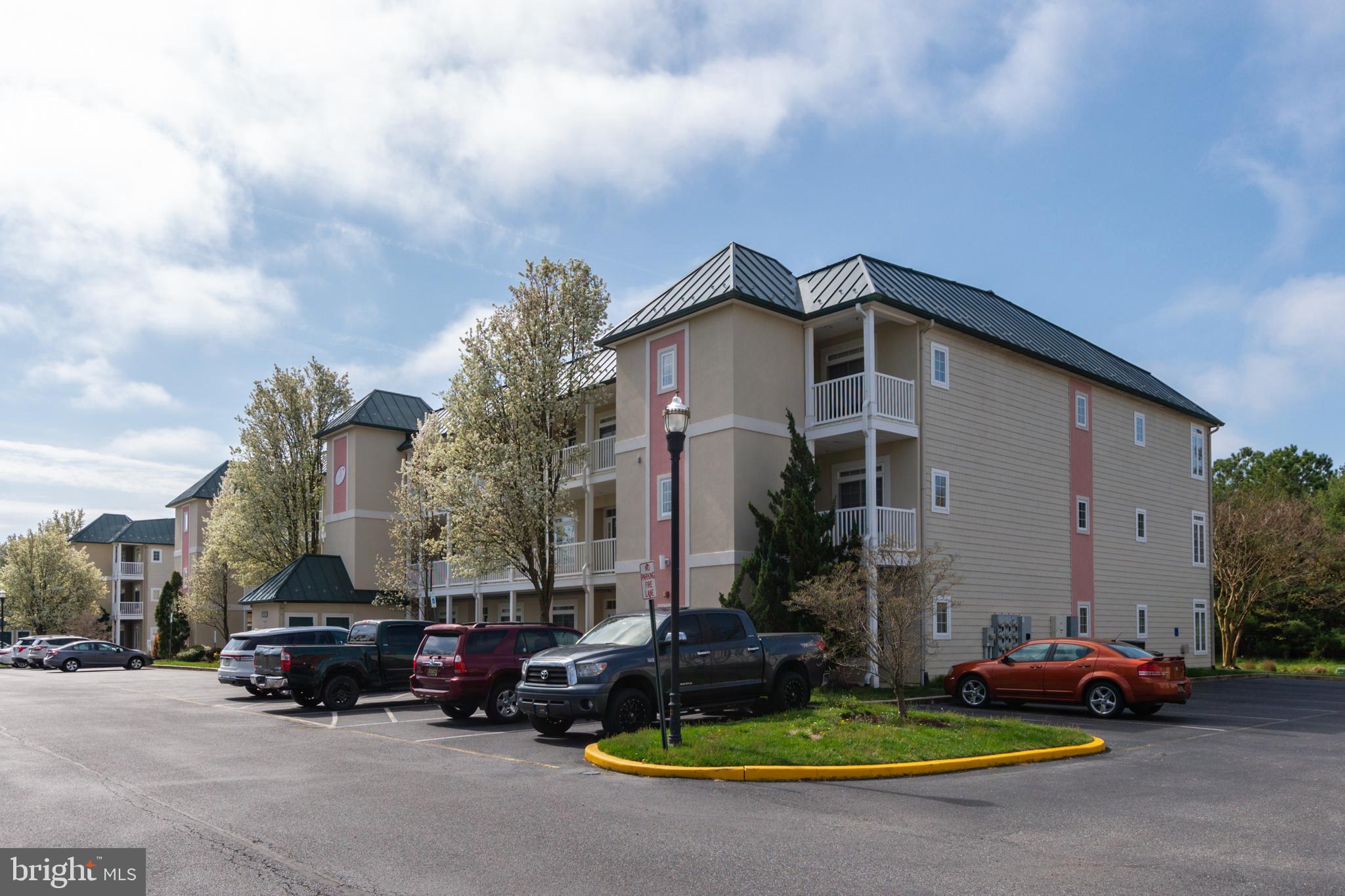 SUMMERLYN - Residential