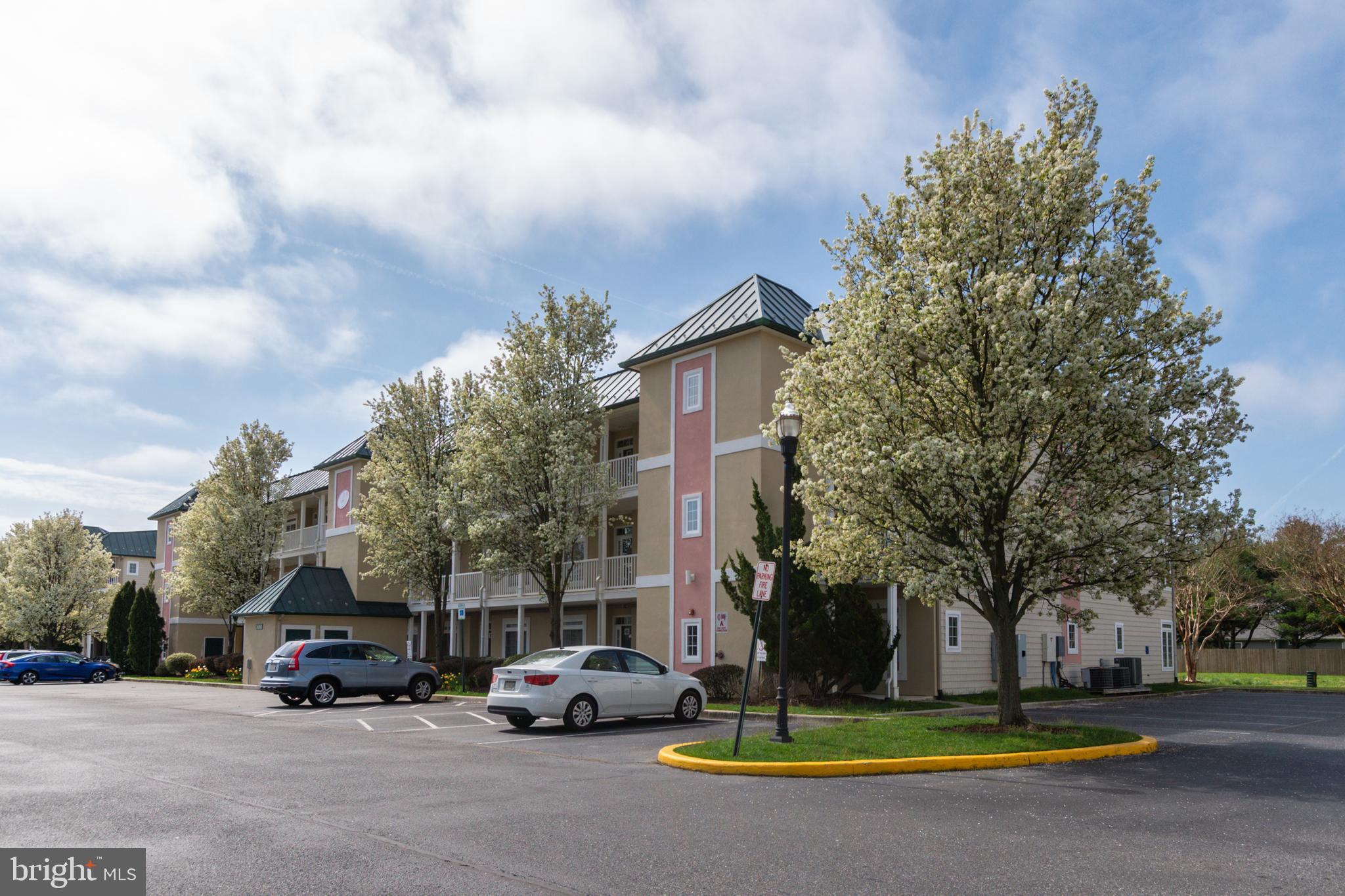 SUMMERLYN - Residential