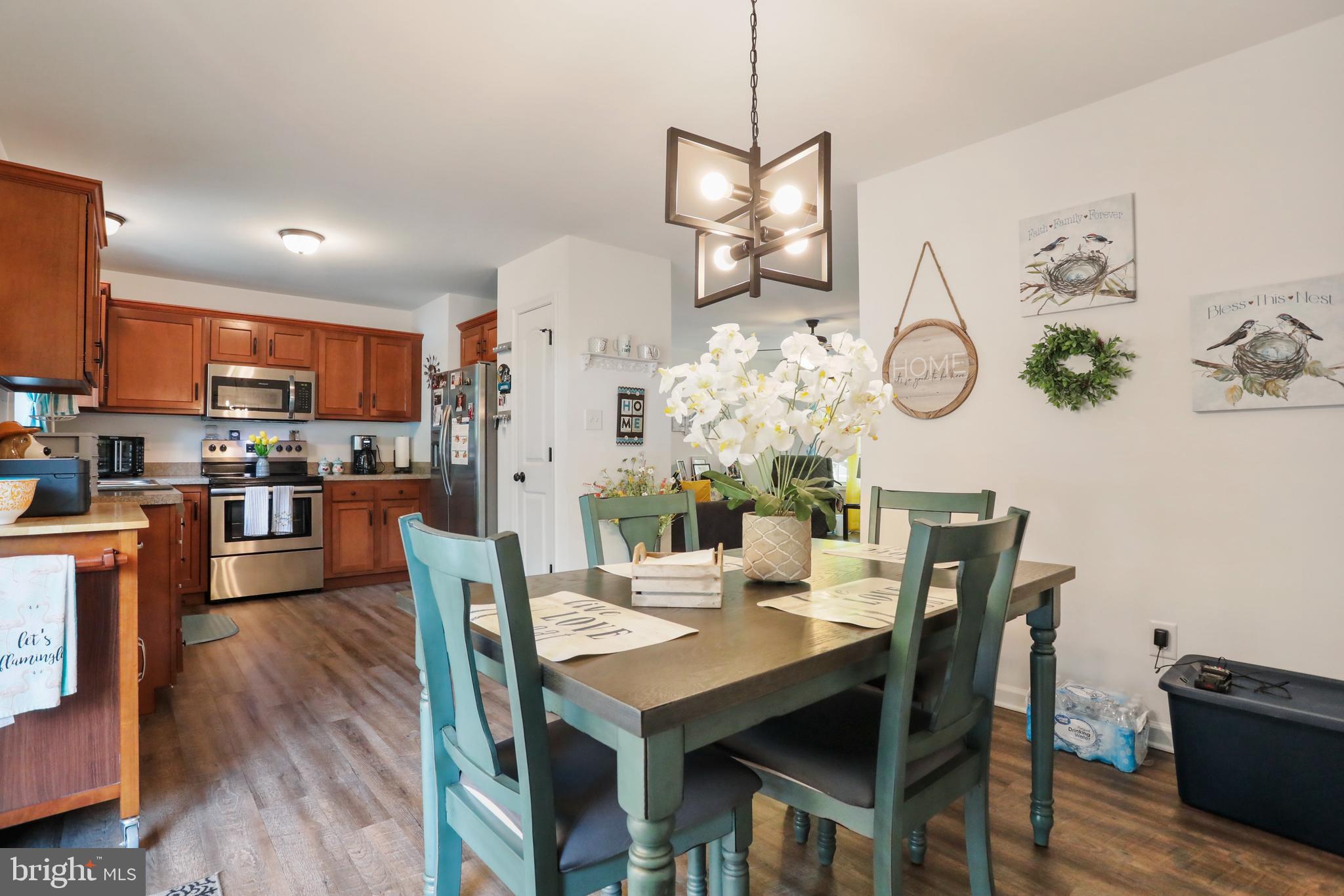 FOREST HILLS - Residential