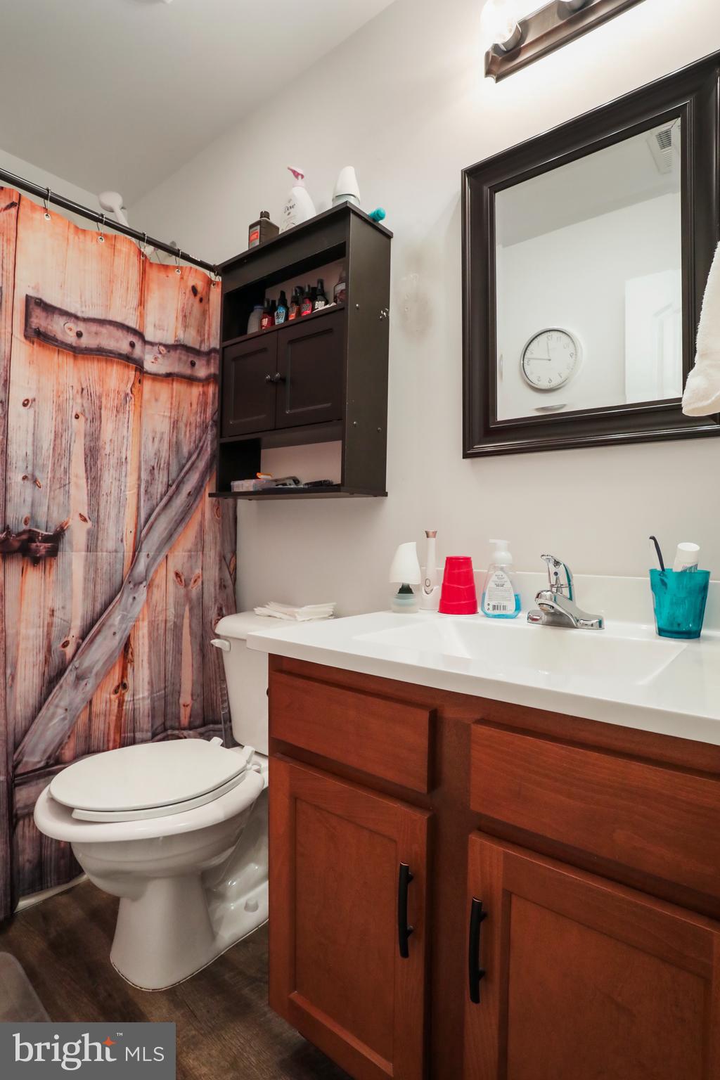 FOREST HILLS - Residential