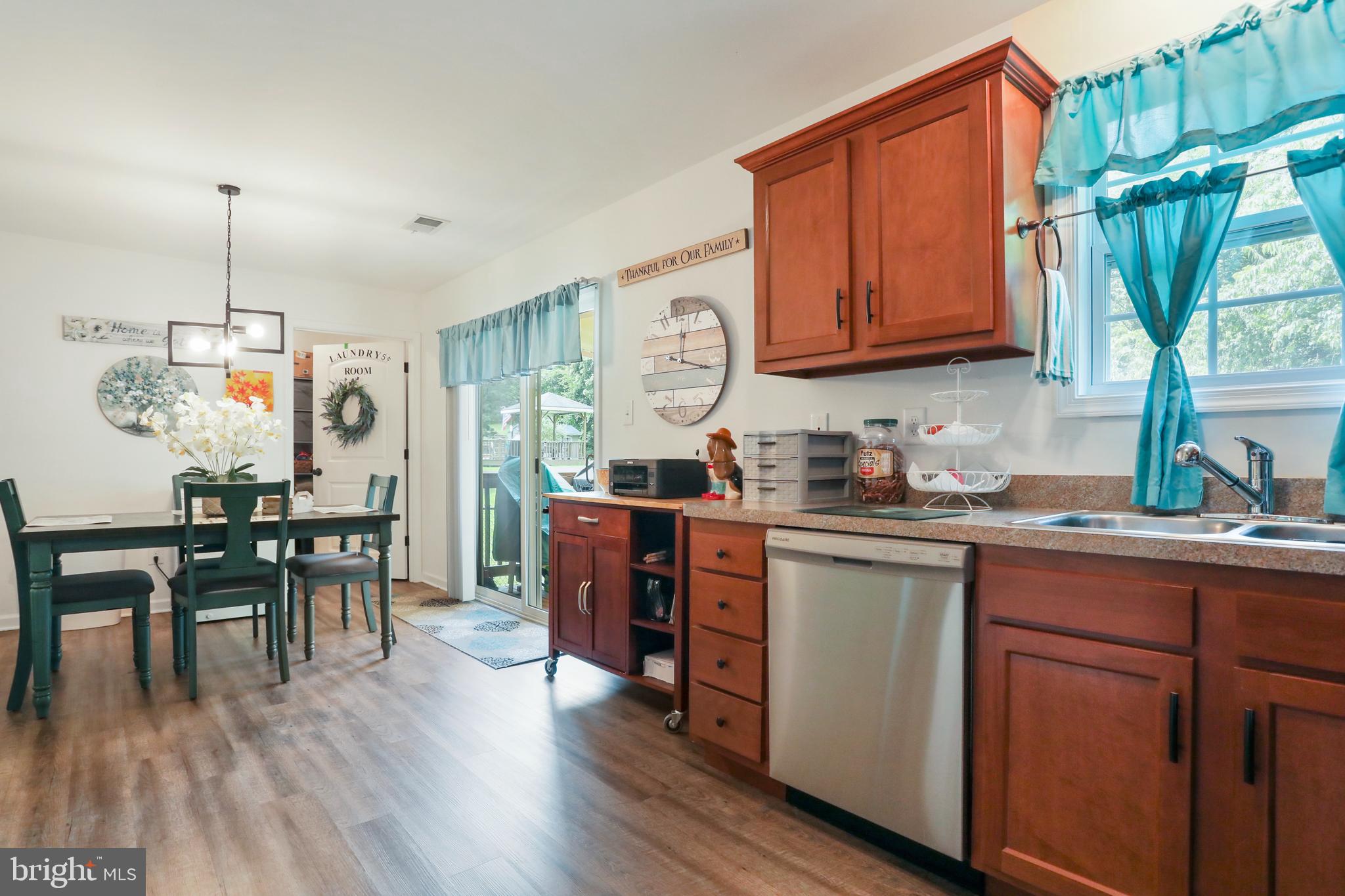 FOREST HILLS - Residential