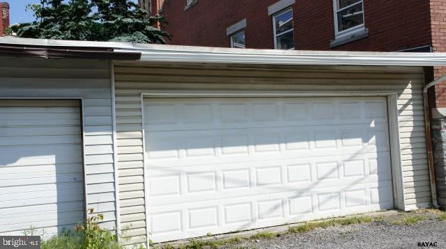 EAST YORK - Residential