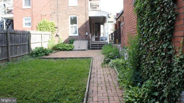 EAST YORK - Residential