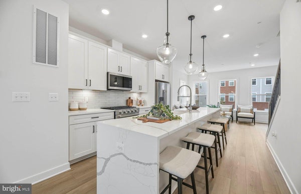 2042 HENSON NORRIS ST, ROCKVILLE, MD 20850 - Image 6c4e7ce0416b245d9eac013deaeea9dc/239107525