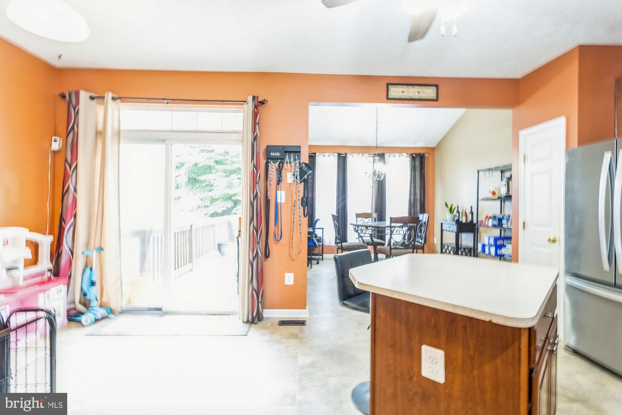 HOLLY WOODS - Residential