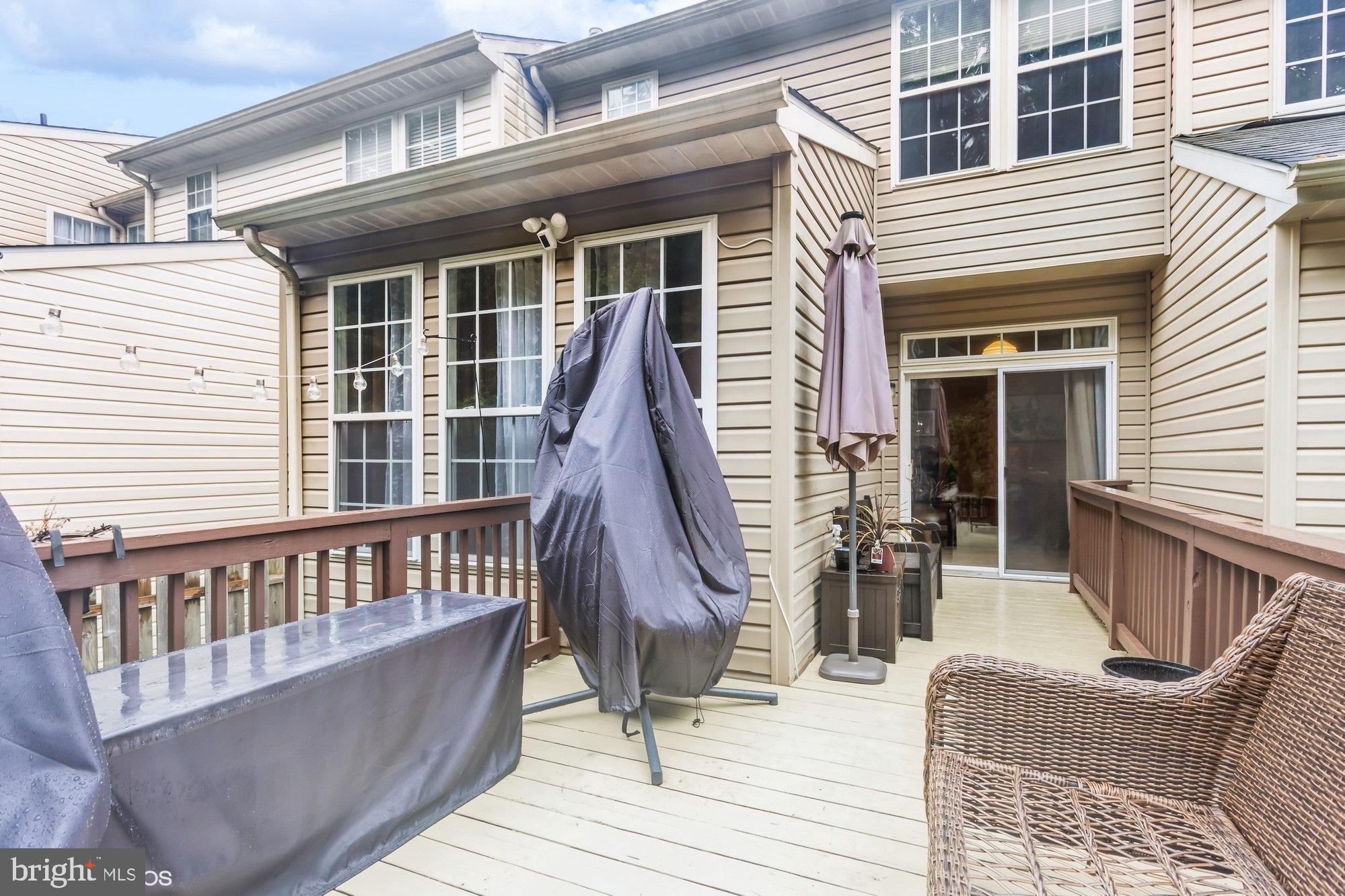 HOLLY WOODS - Residential