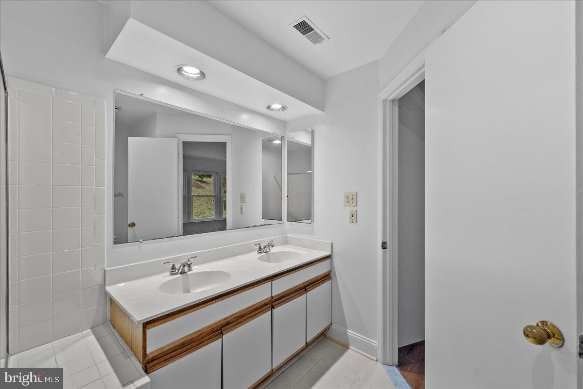 THE VINEYARDS CODM - Residential