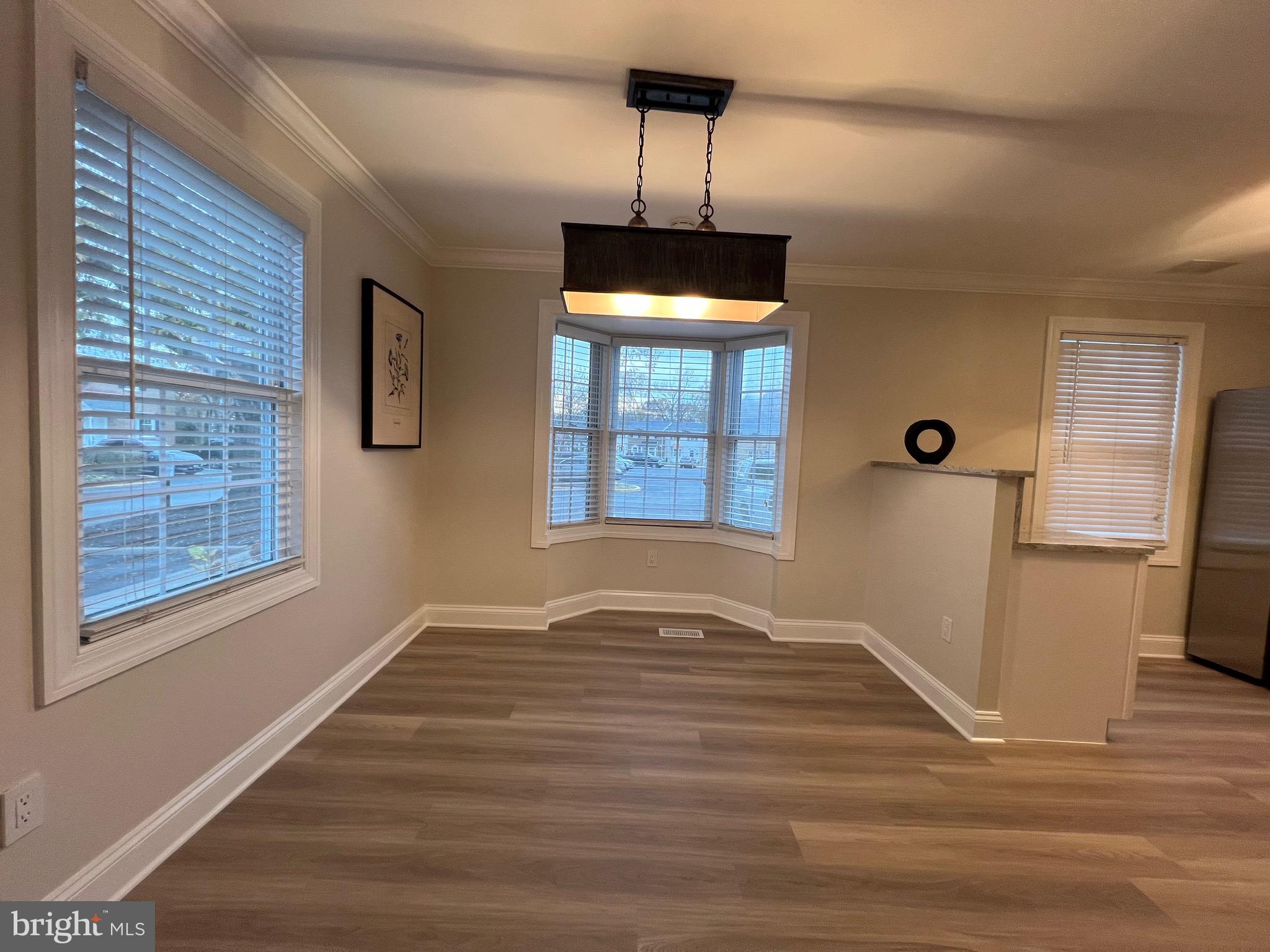 CROFTON SQUARE - Residential Lease