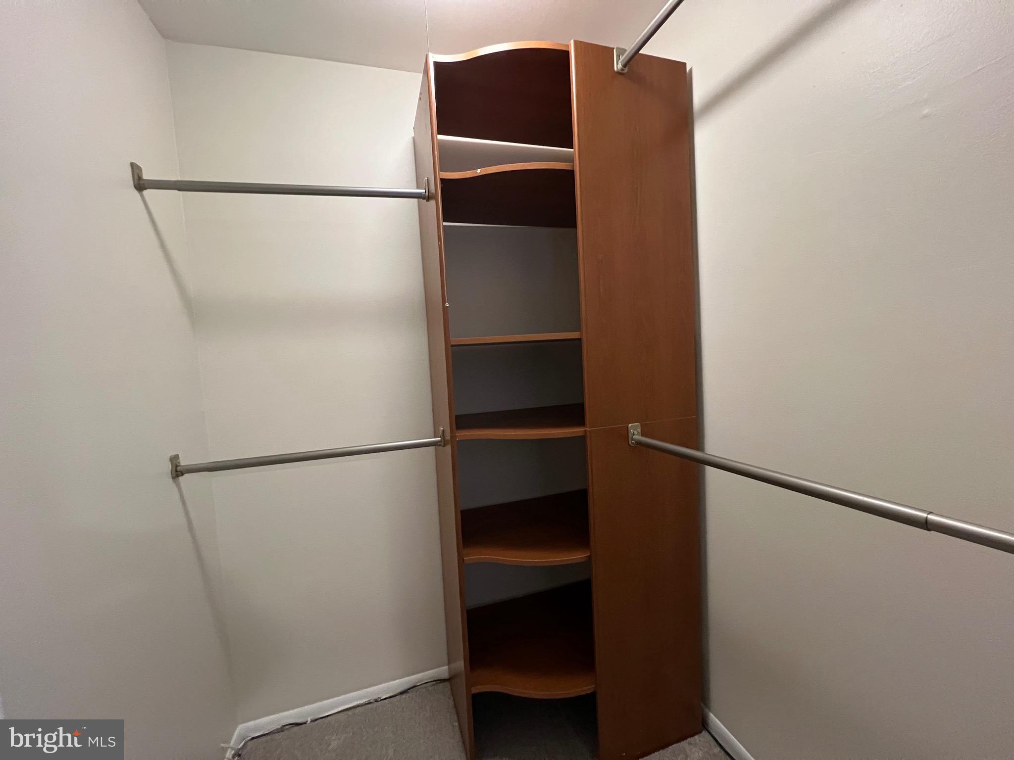 CROFTON SQUARE - Residential Lease