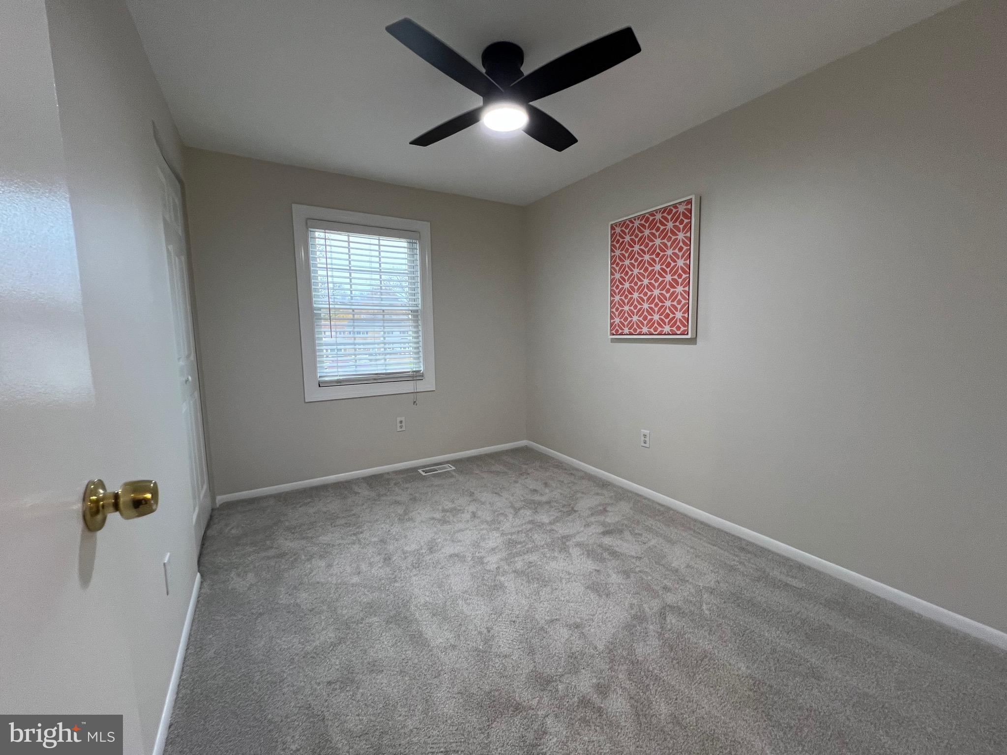 CROFTON SQUARE - Residential Lease