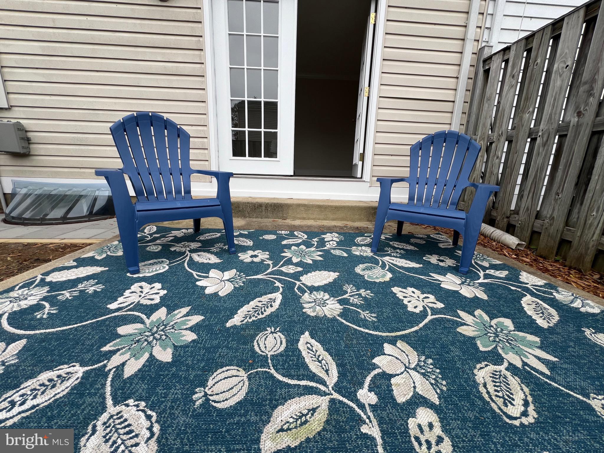 CROFTON SQUARE - Residential Lease