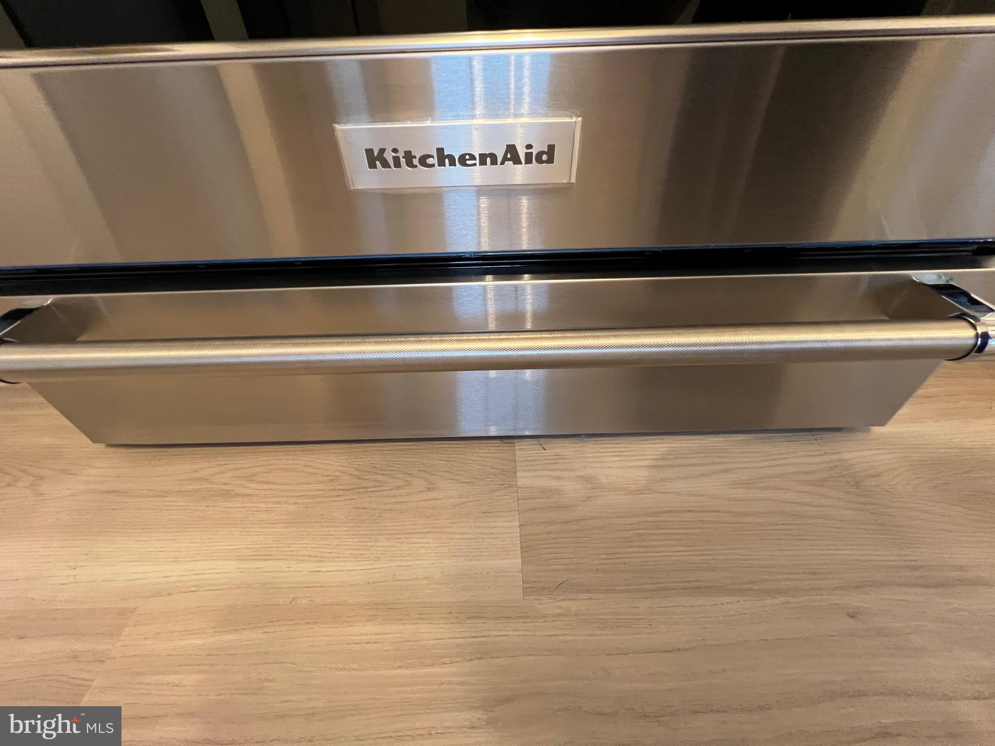 CROFTON SQUARE - Residential Lease