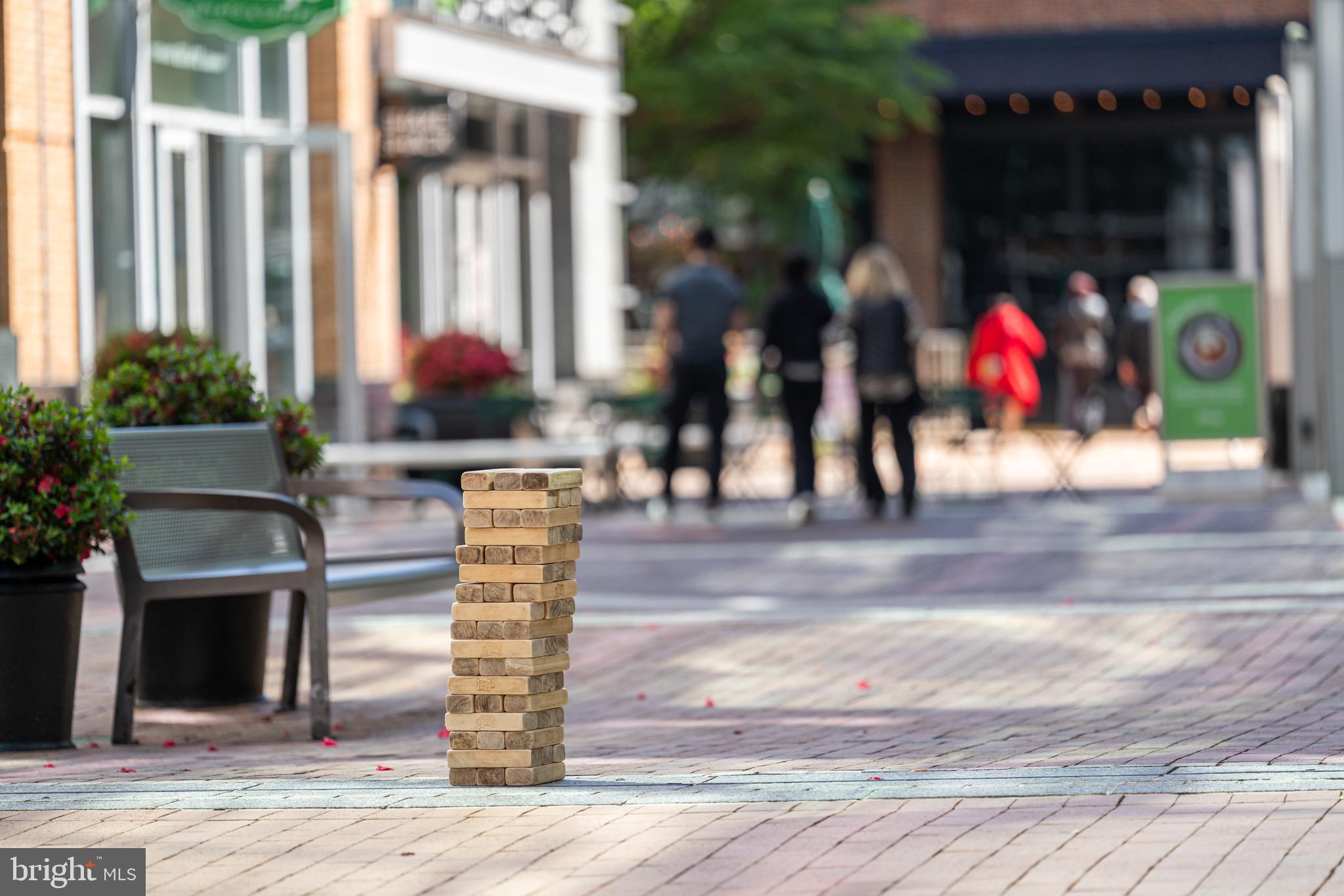 MIDTOWN AT RESTON TOWN CENTER - Residential