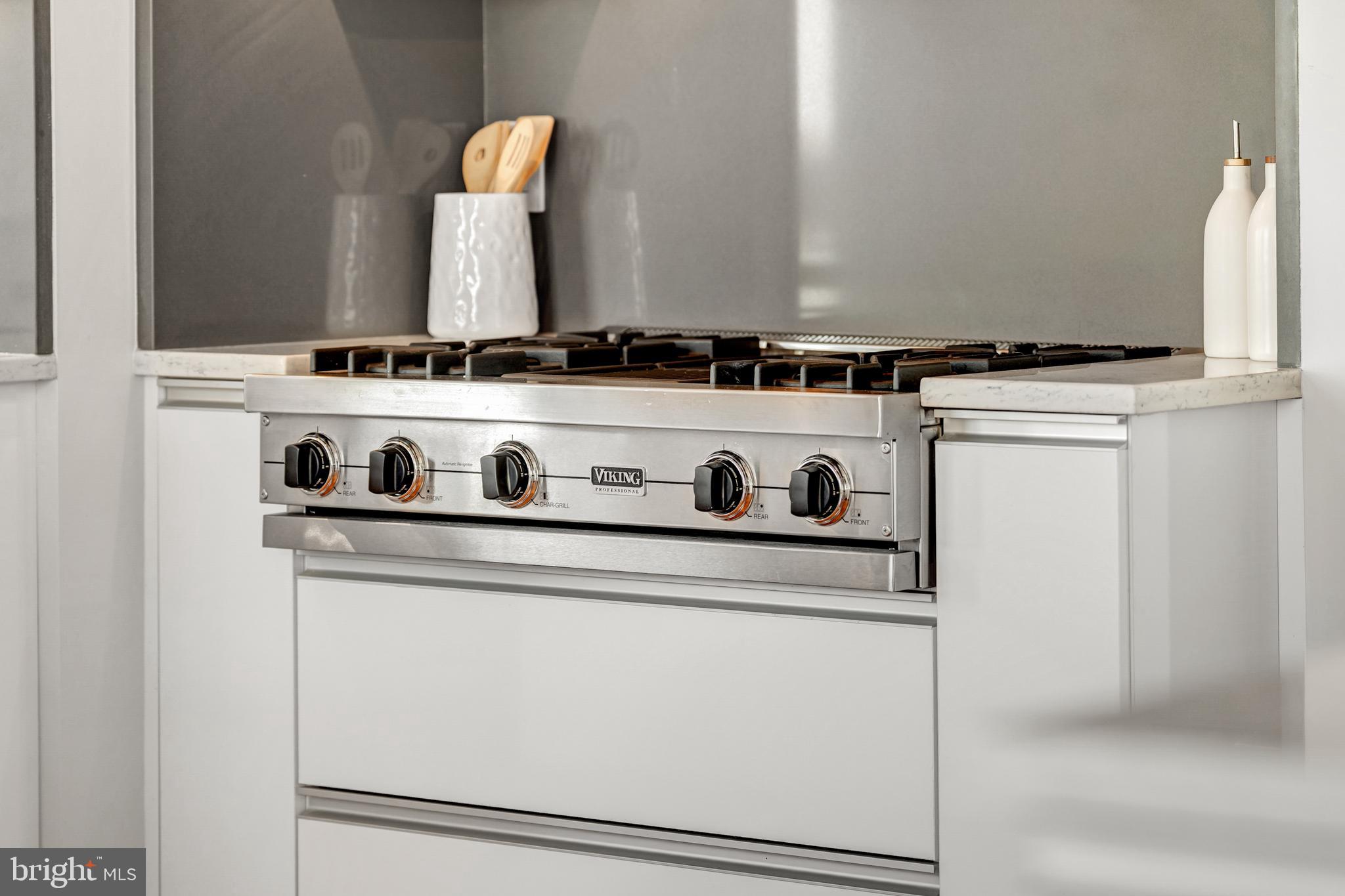 MIDTOWN AT RESTON TOWN CENTER - Residential