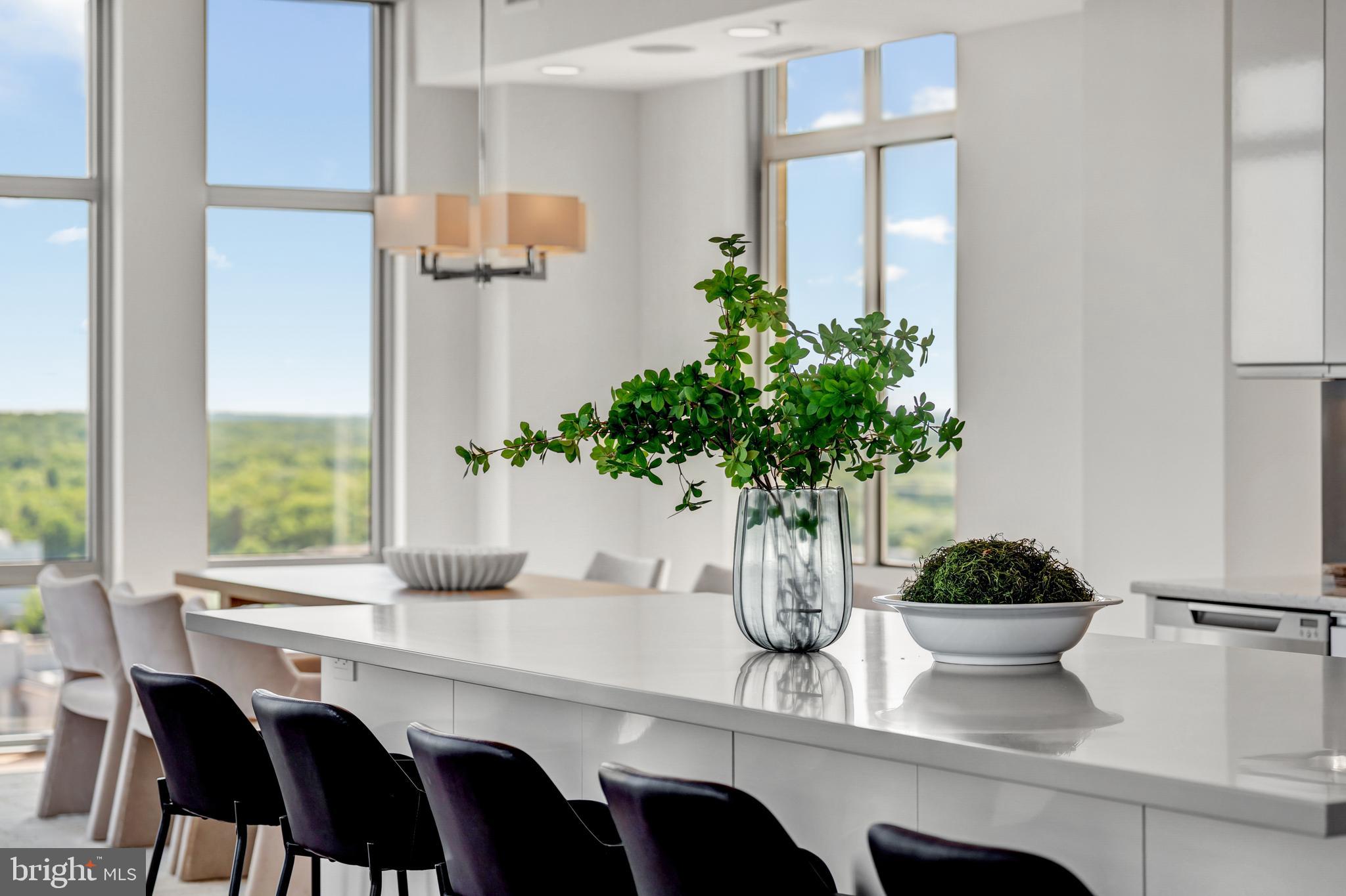 MIDTOWN AT RESTON TOWN CENTER - Residential
