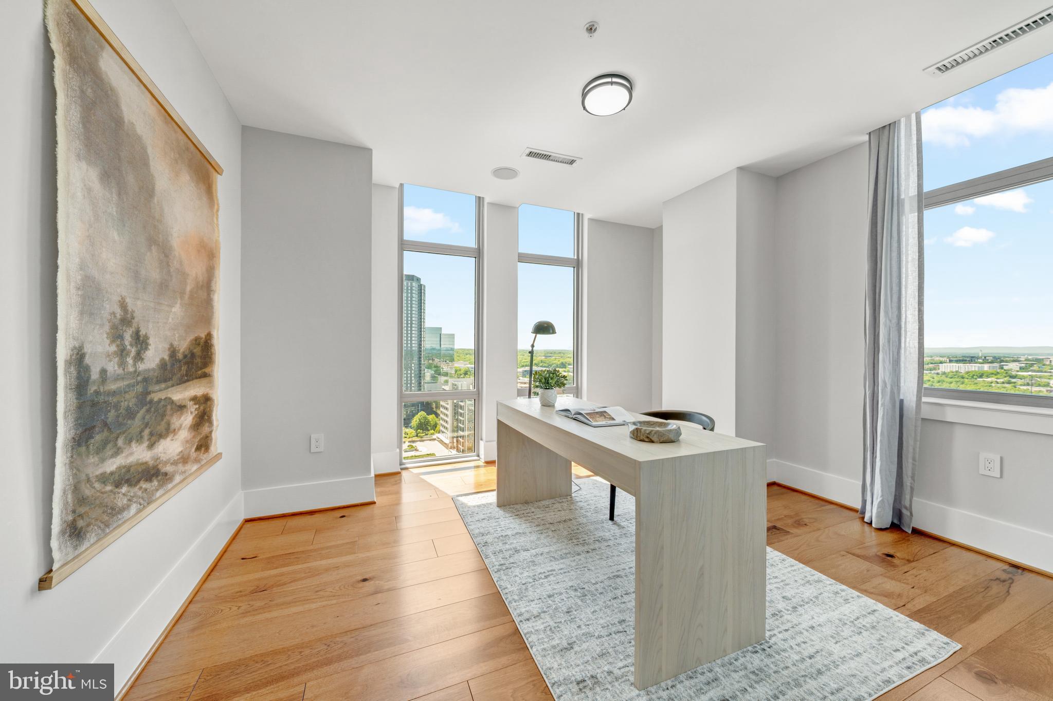 MIDTOWN AT RESTON TOWN CENTER - Residential
