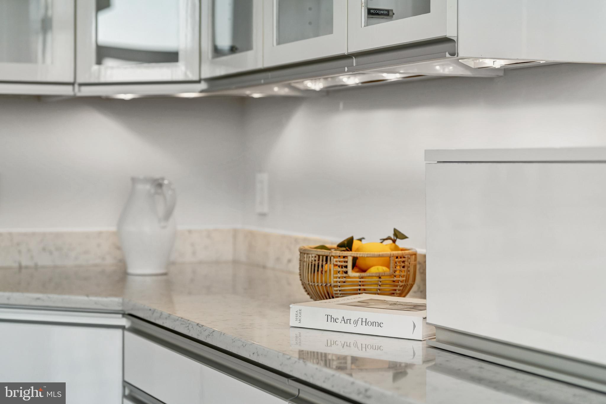 MIDTOWN AT RESTON TOWN CENTER - Residential