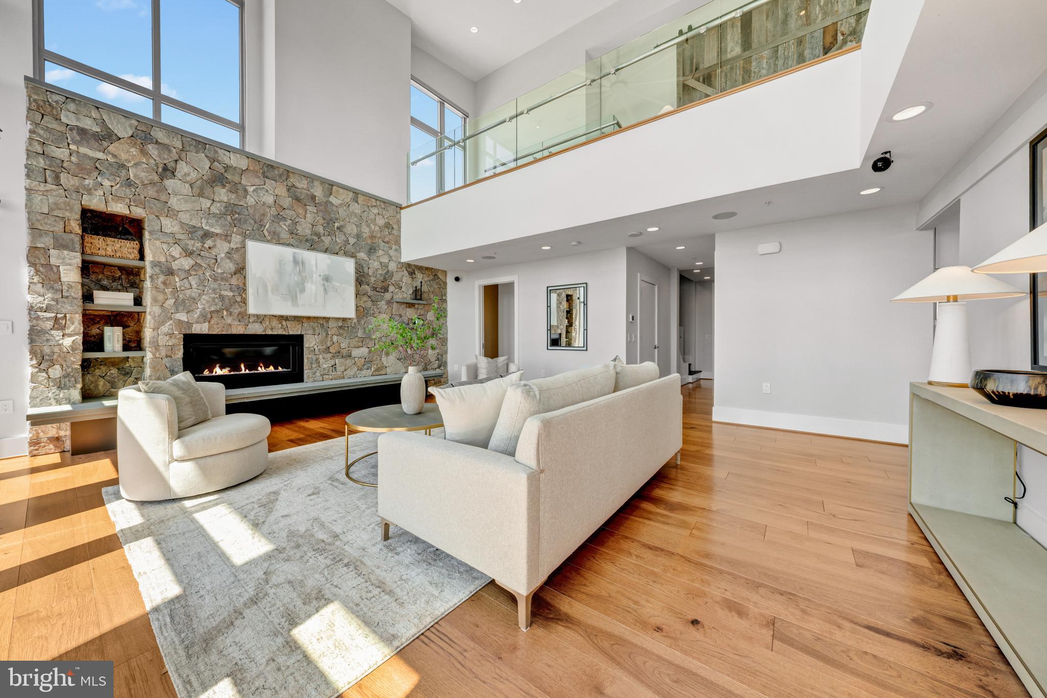 MIDTOWN AT RESTON TOWN CENTER - Residential
