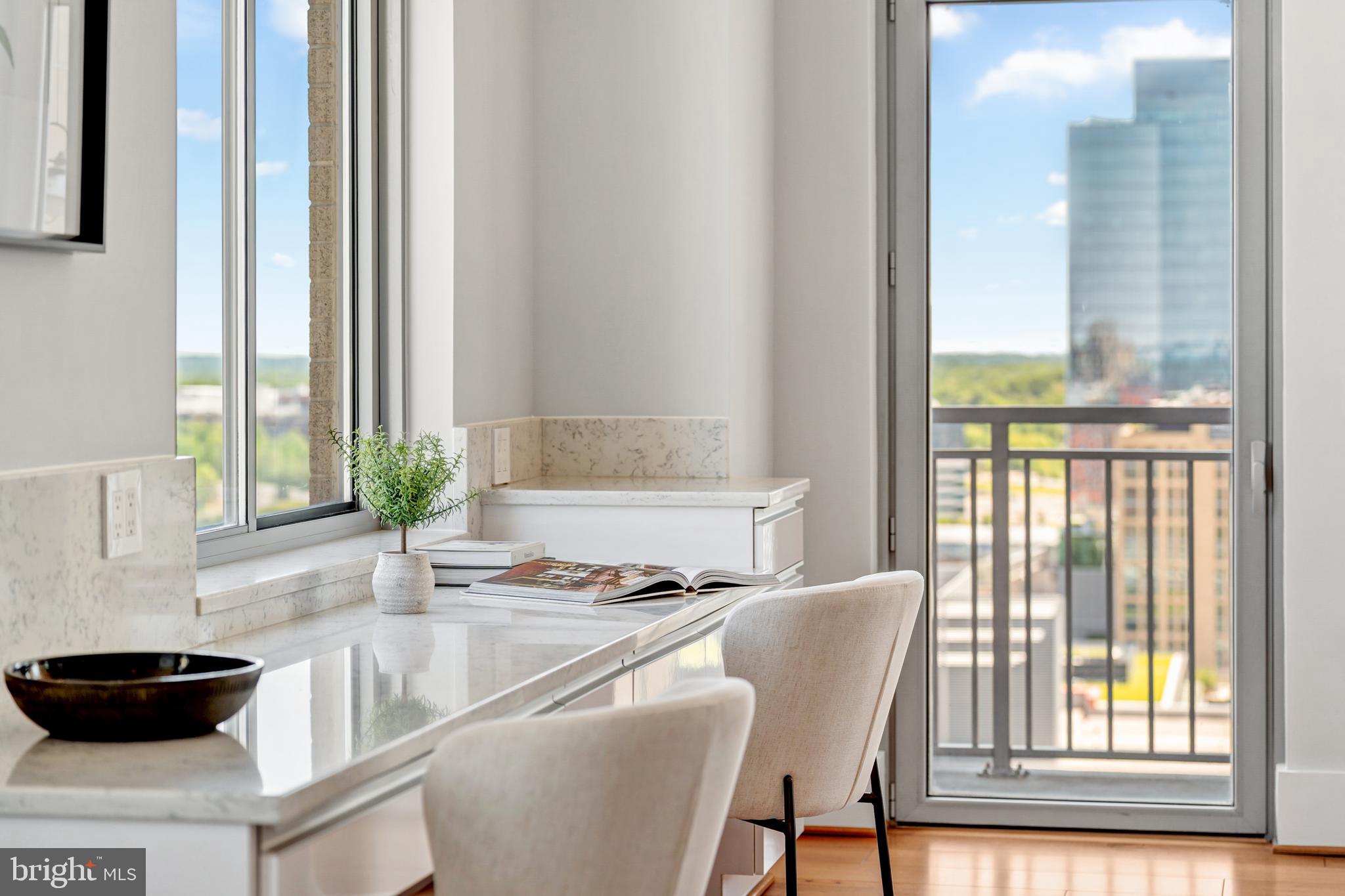 MIDTOWN AT RESTON TOWN CENTER - Residential