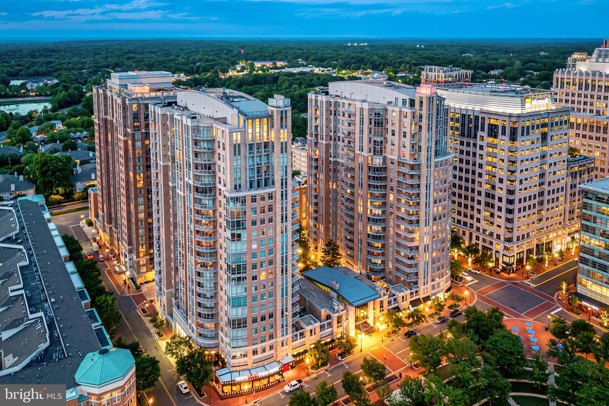 MIDTOWN AT RESTON TOWN CENTER - Residential