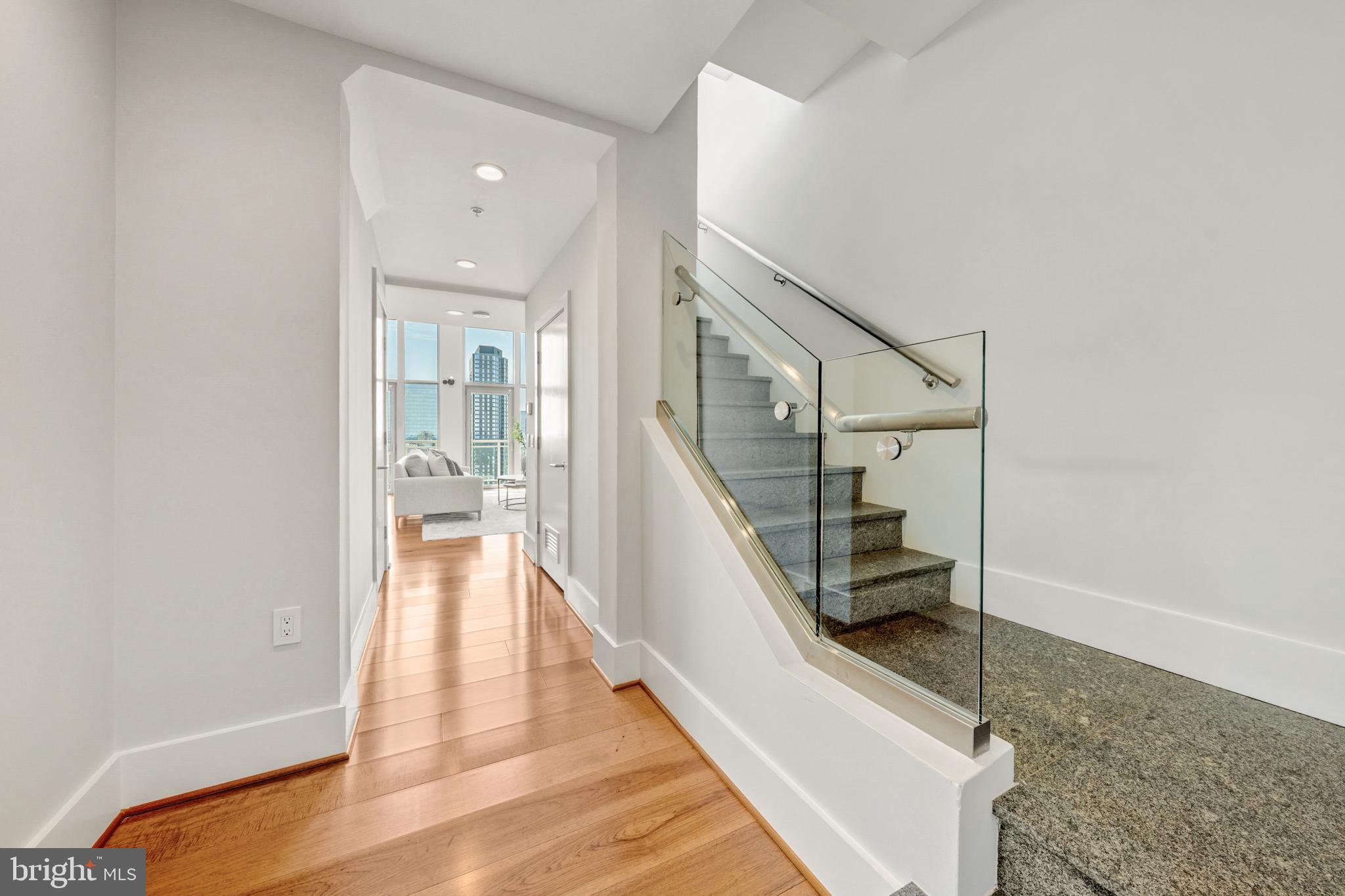 MIDTOWN AT RESTON TOWN CENTER - Residential