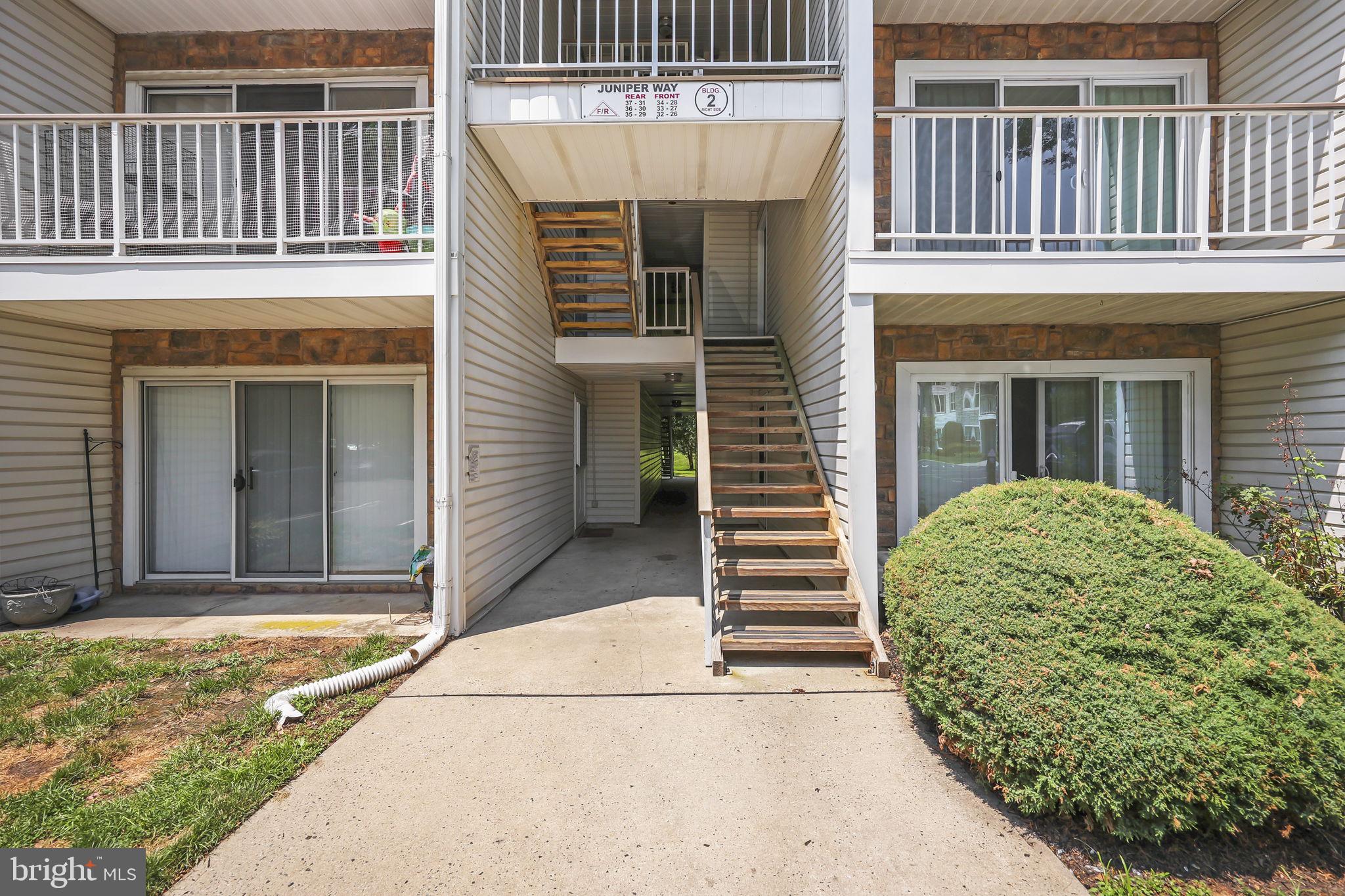 27 JUNIPER WAY