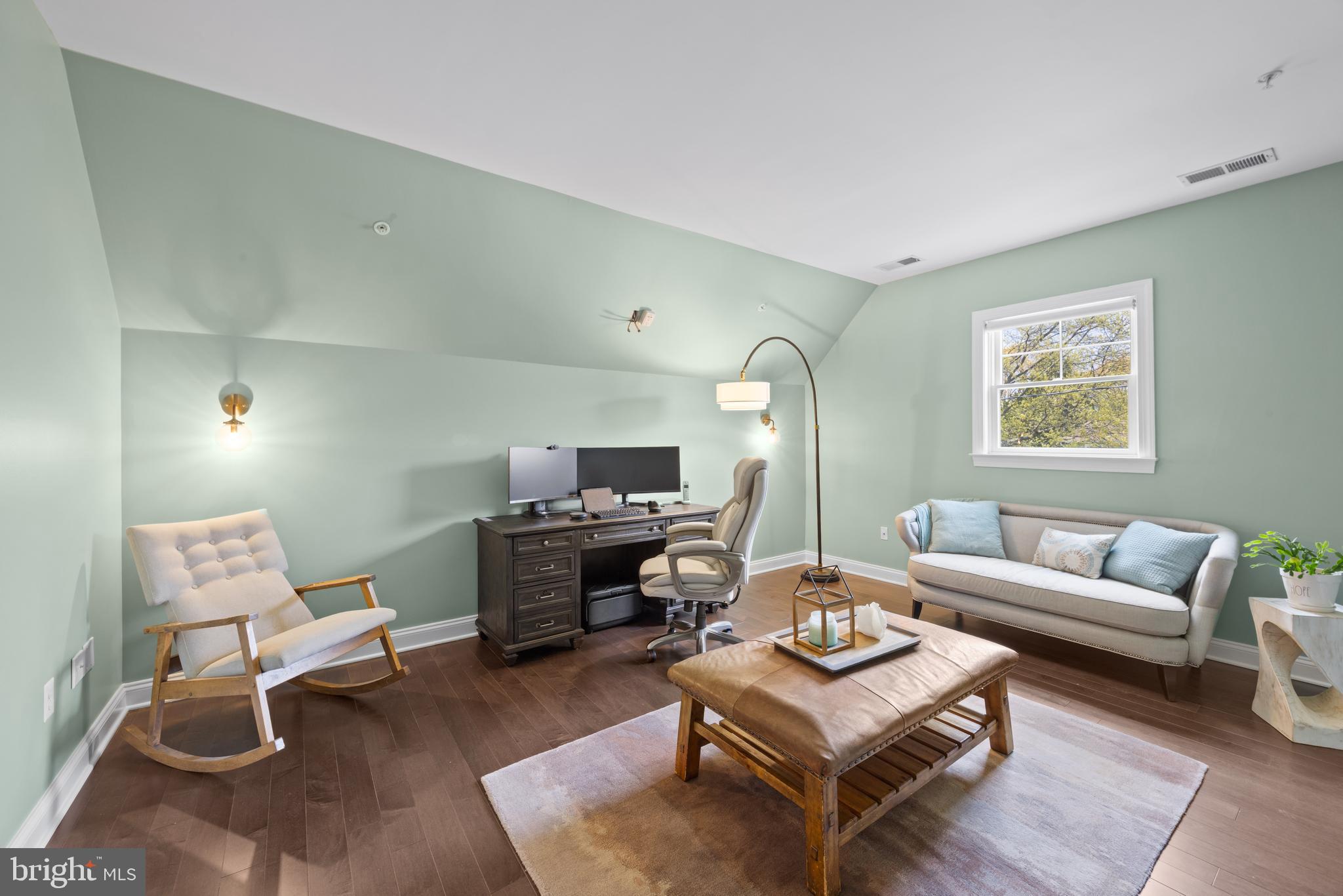 HILLSMERE ESTATES - Residential