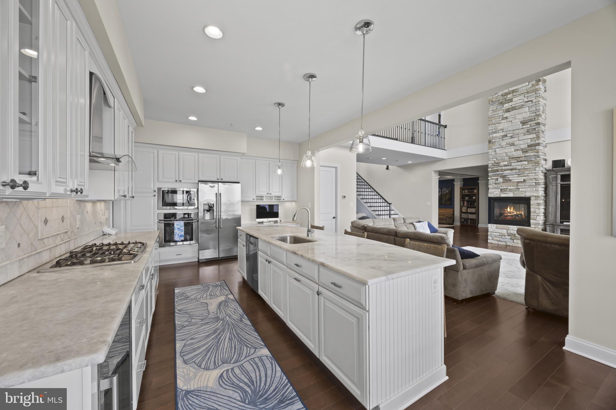 HILLSMERE ESTATES - Residential