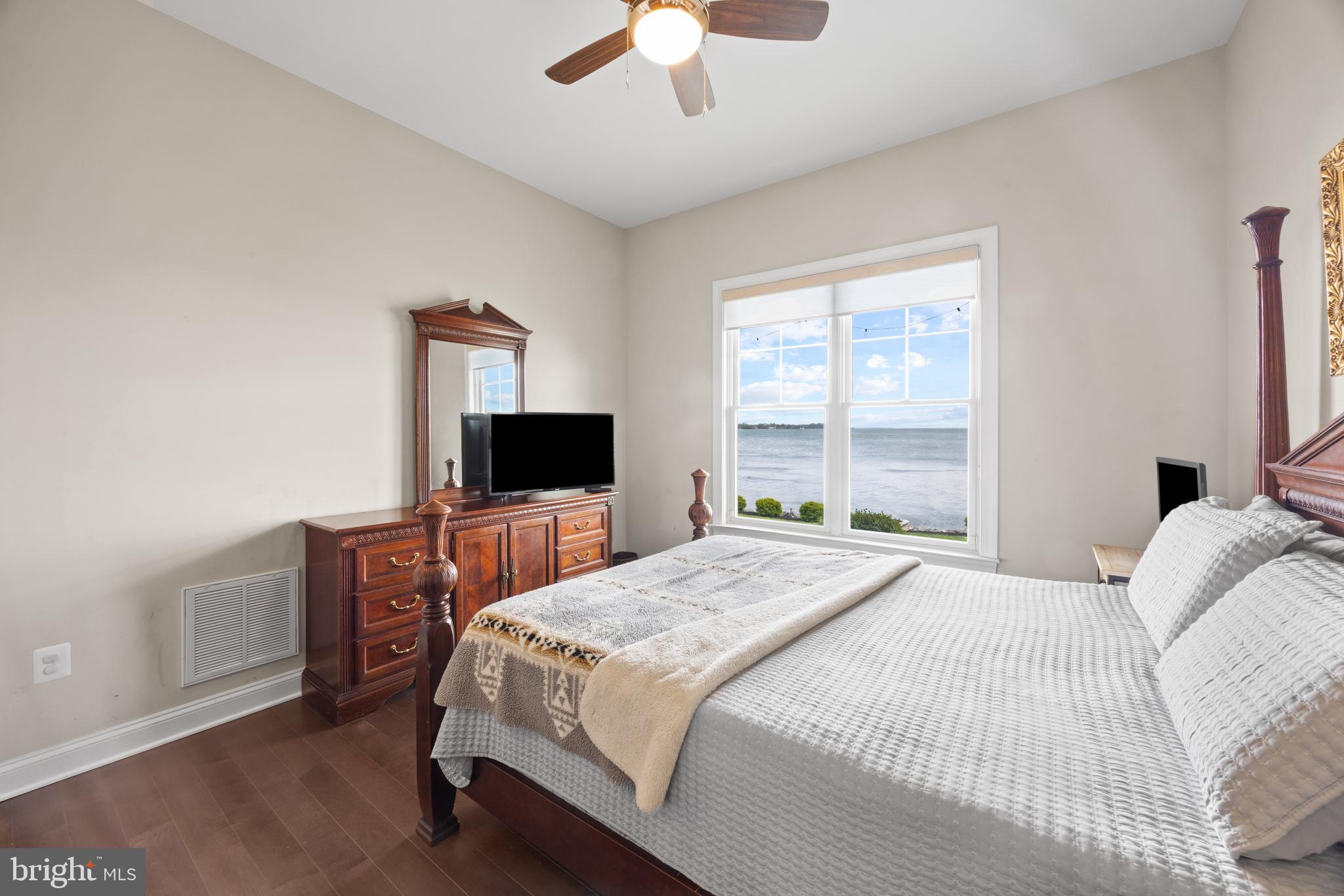 HILLSMERE ESTATES - Residential