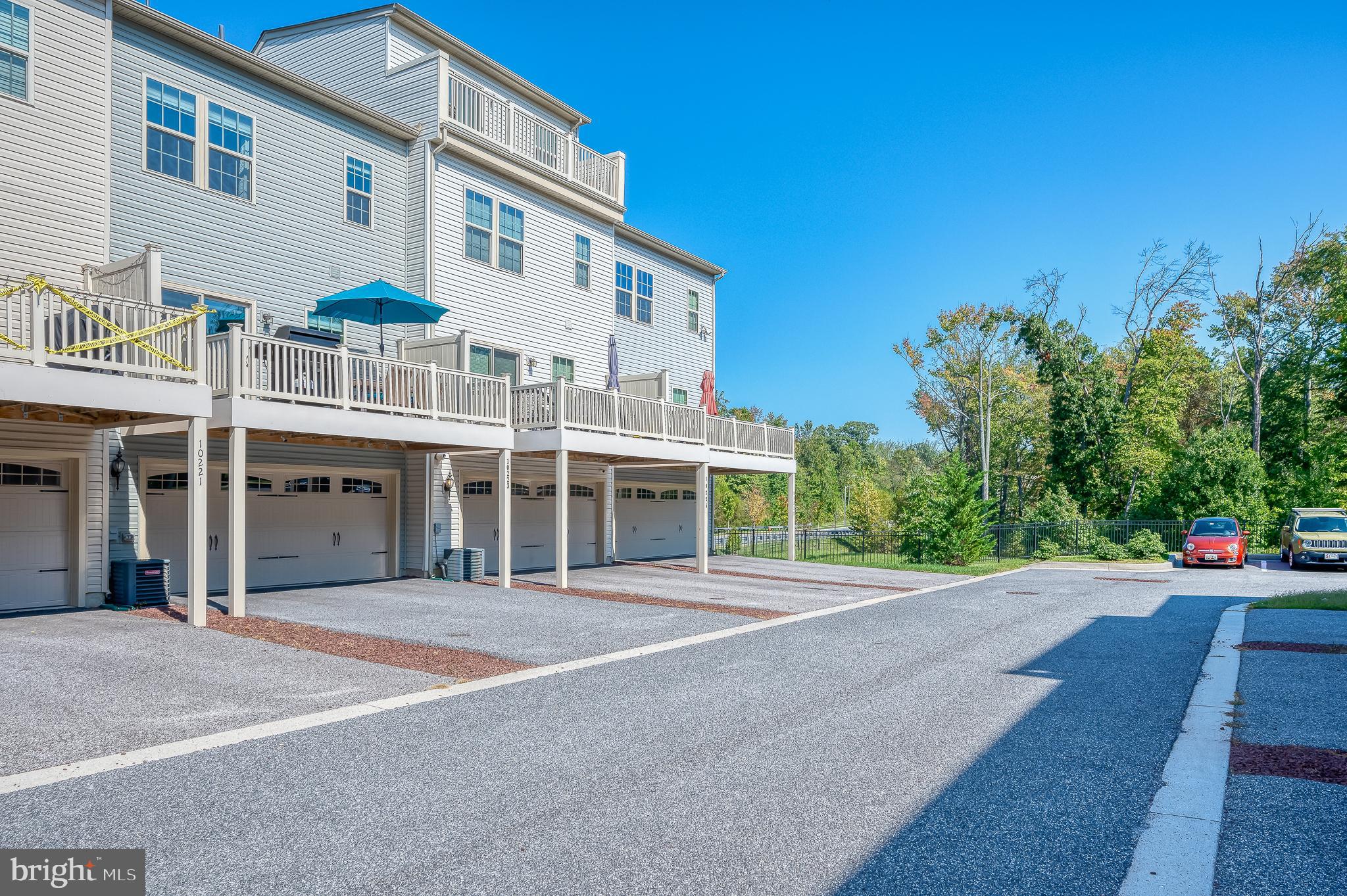 MIDDLE RIVER - Residential