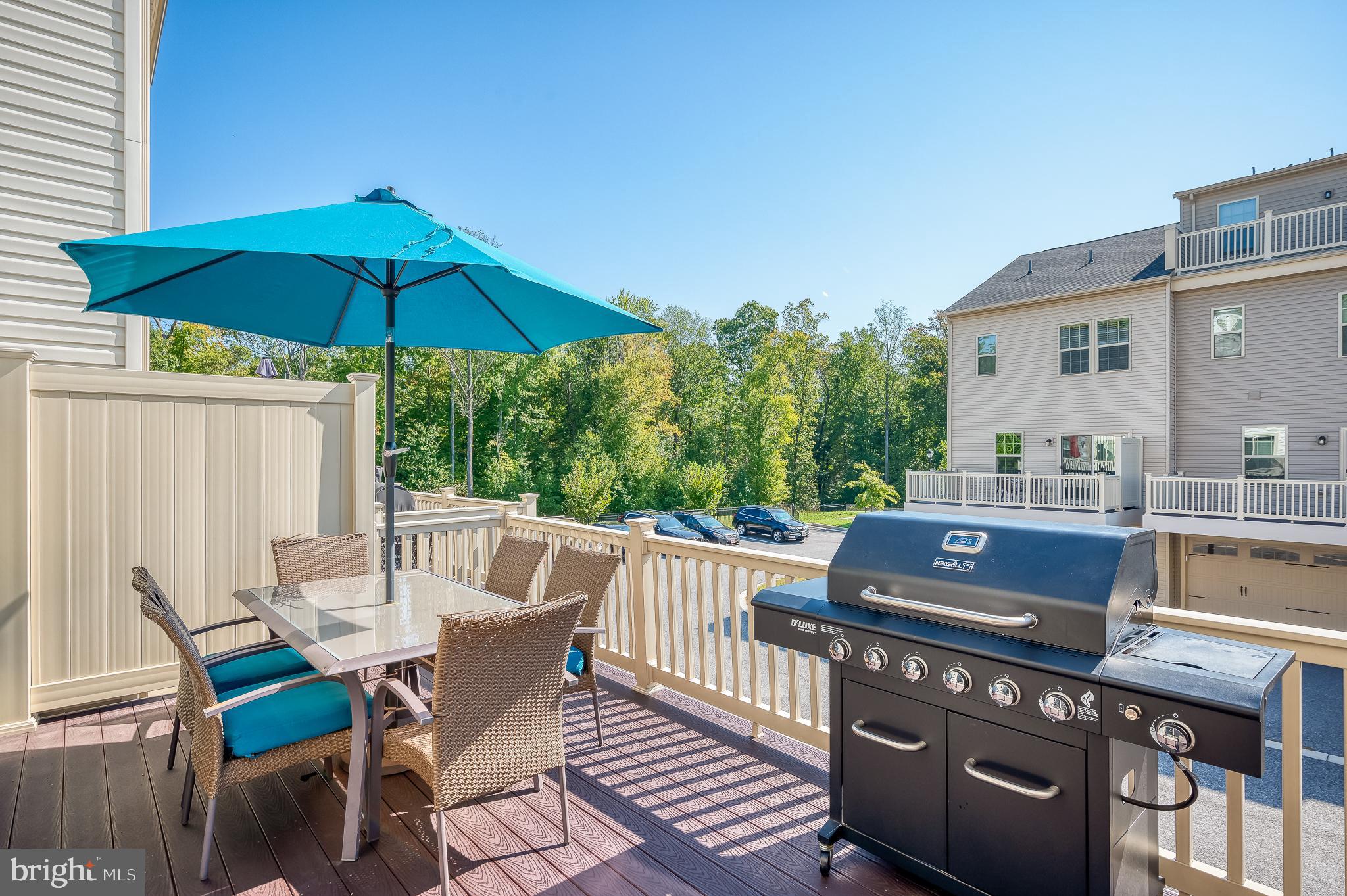 MIDDLE RIVER - Residential