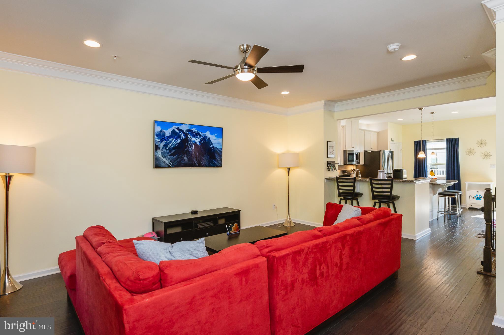 MIDDLE RIVER - Residential