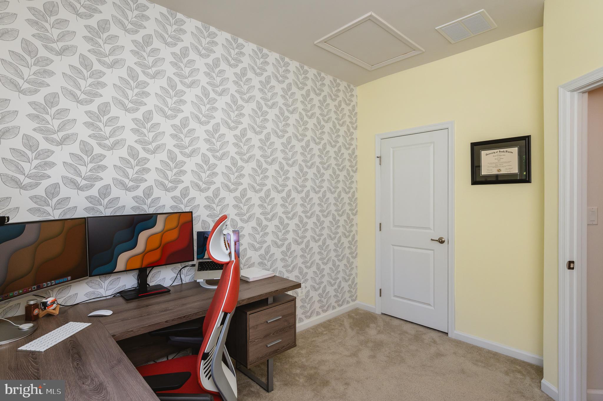 MIDDLE RIVER - Residential