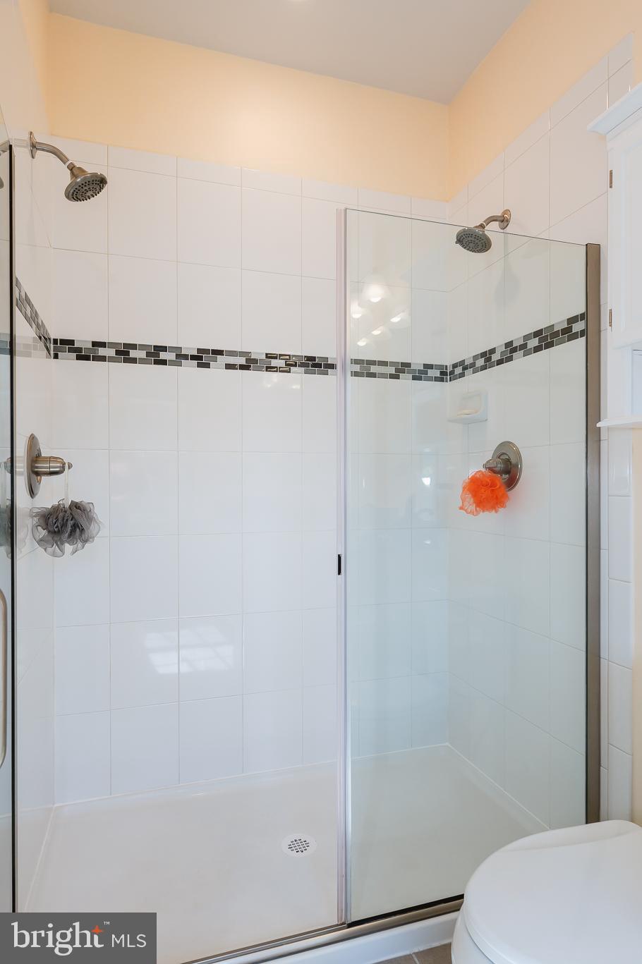 MIDDLE RIVER - Residential