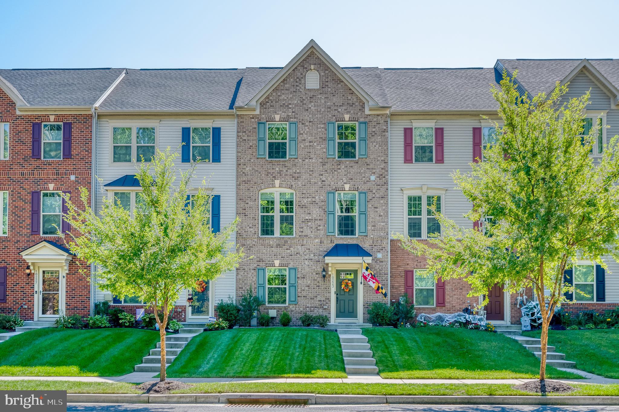 MIDDLE RIVER - Residential