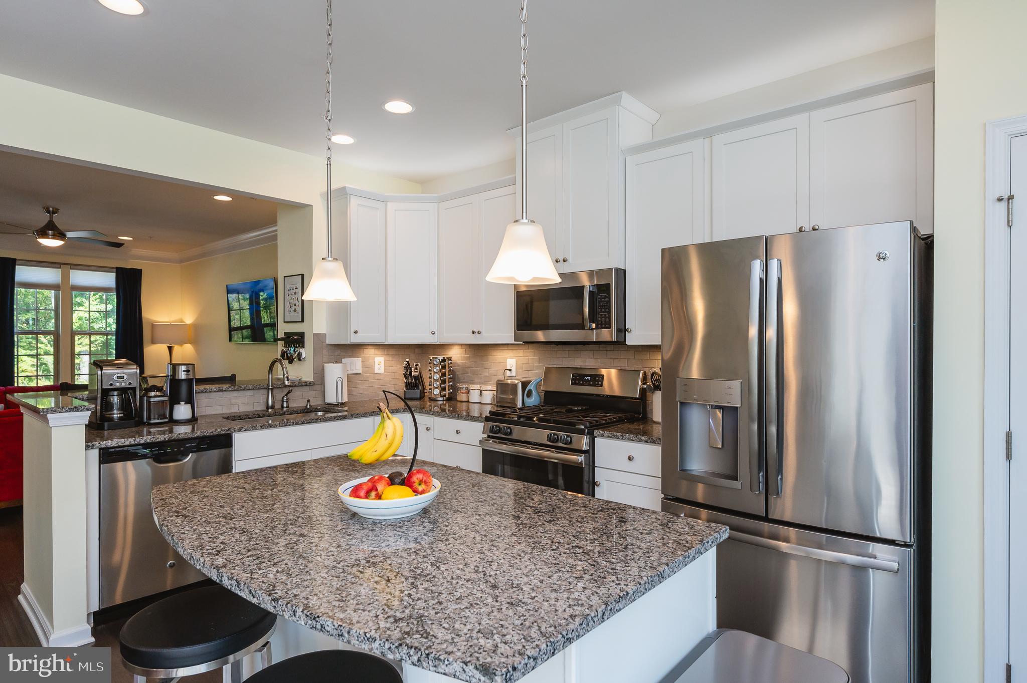 MIDDLE RIVER - Residential