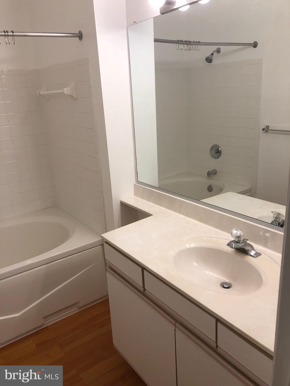 RUSSETT - Residential