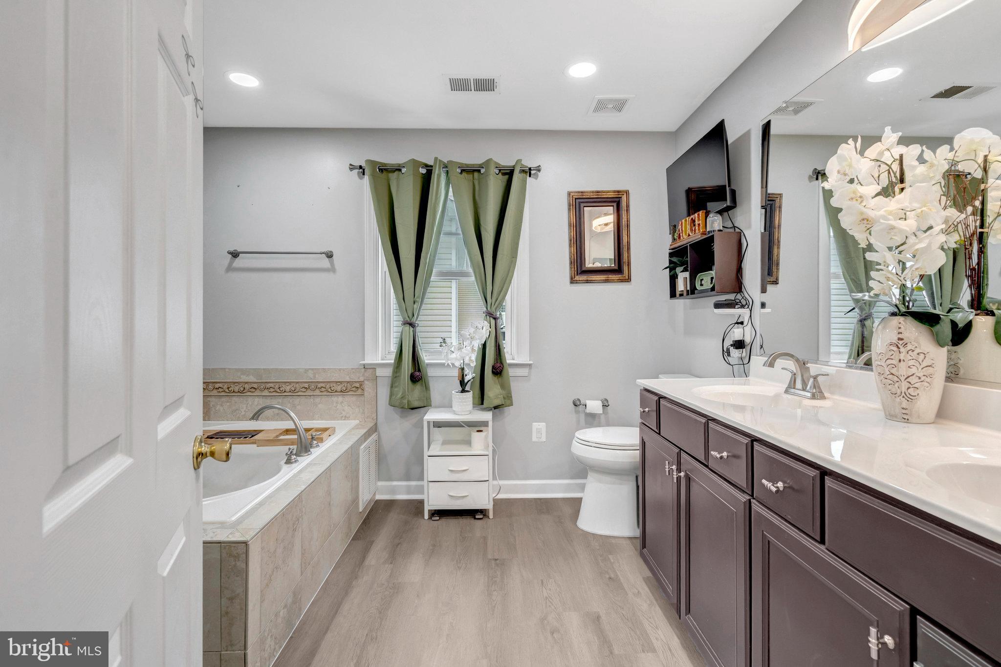 GARRISON WOODS - Residential