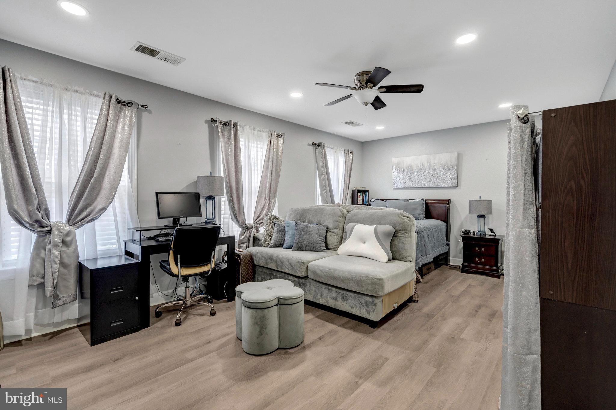 GARRISON WOODS - Residential