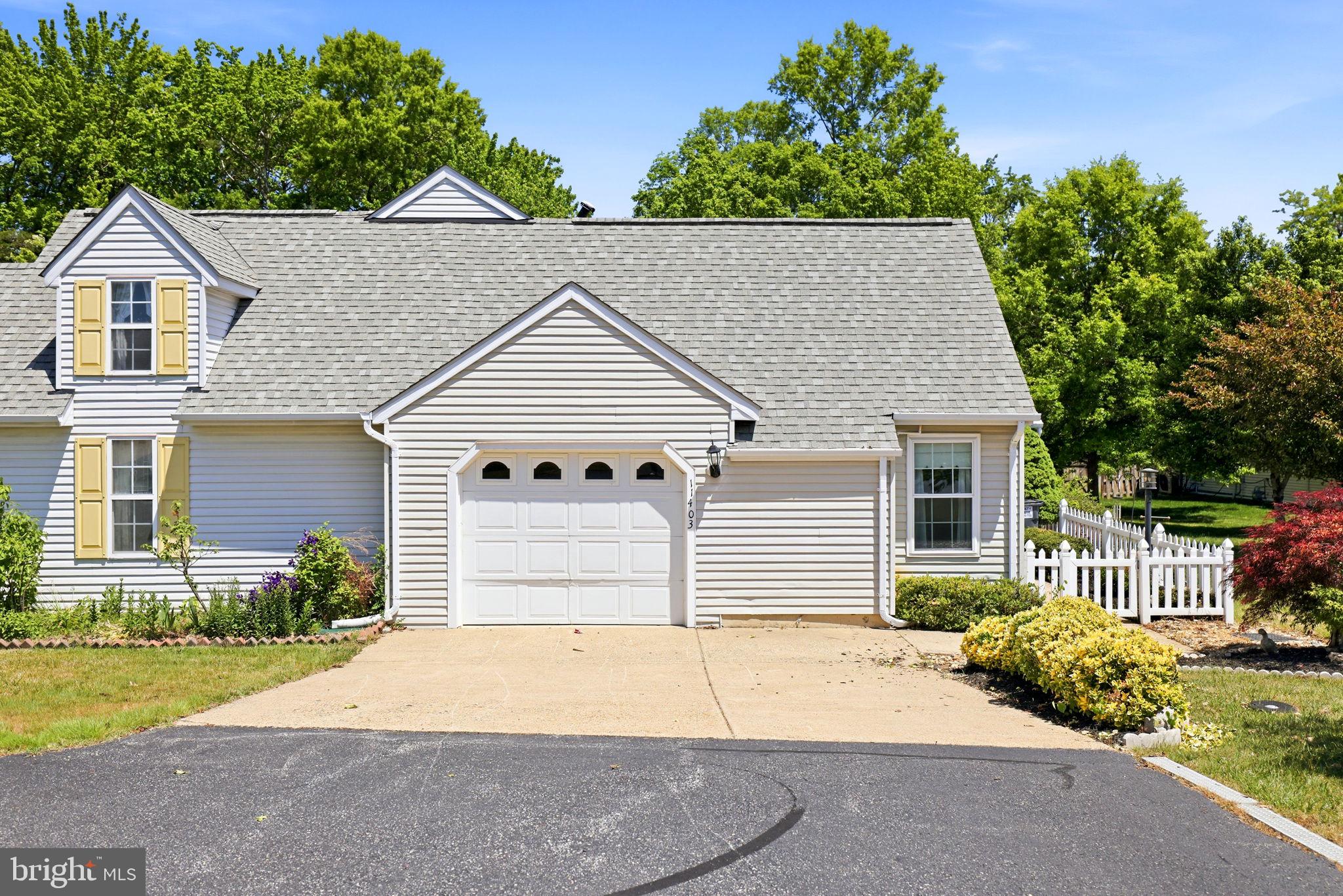 SUMMERLAKE - Residential