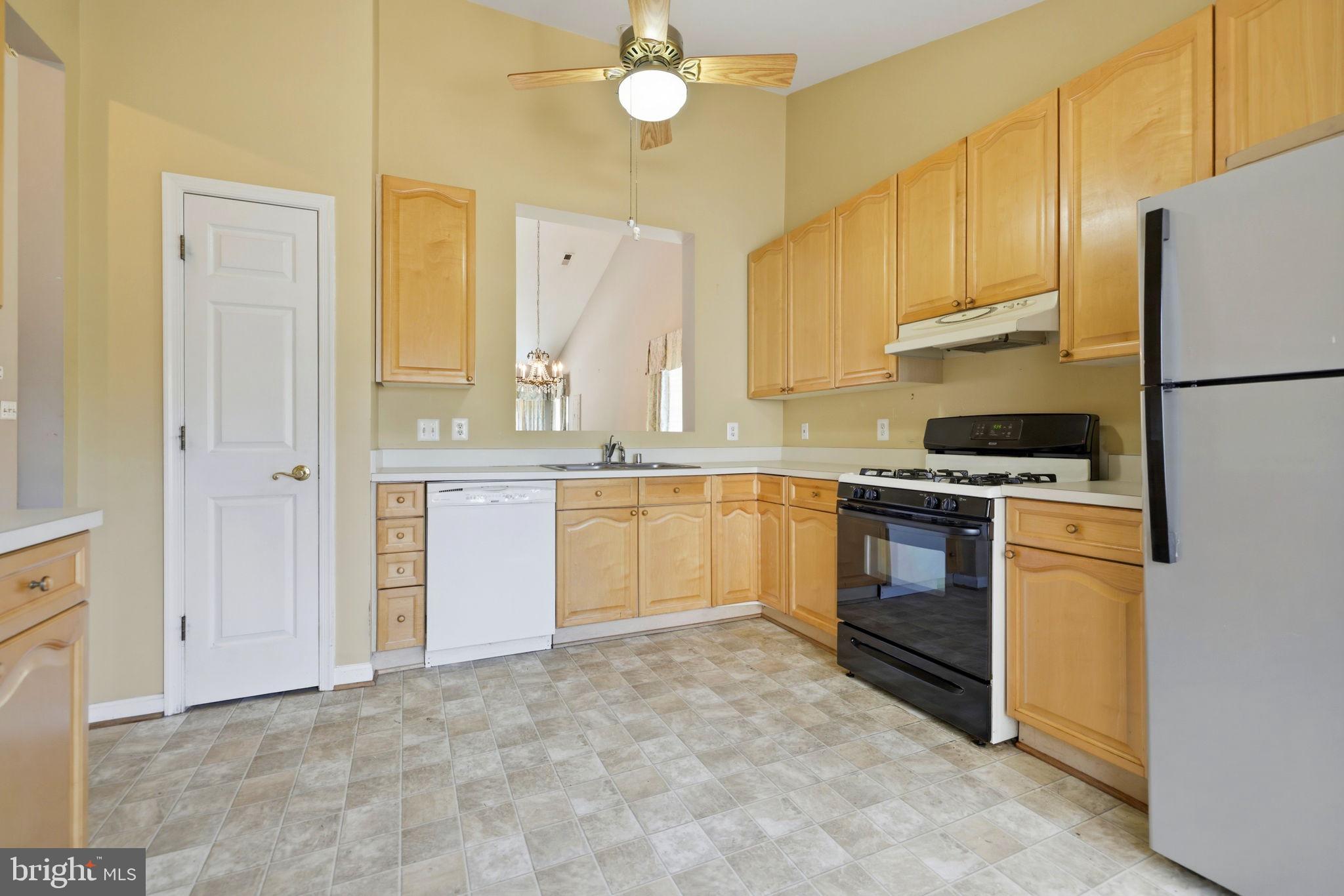 SUMMERLAKE - Residential
